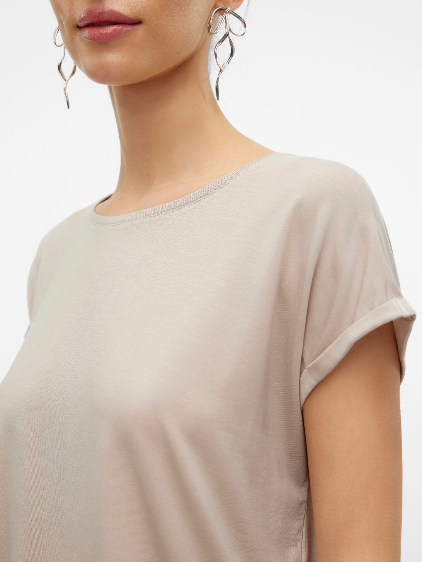 Ava Top | Silver Lining Shirts & Tops Vero Moda