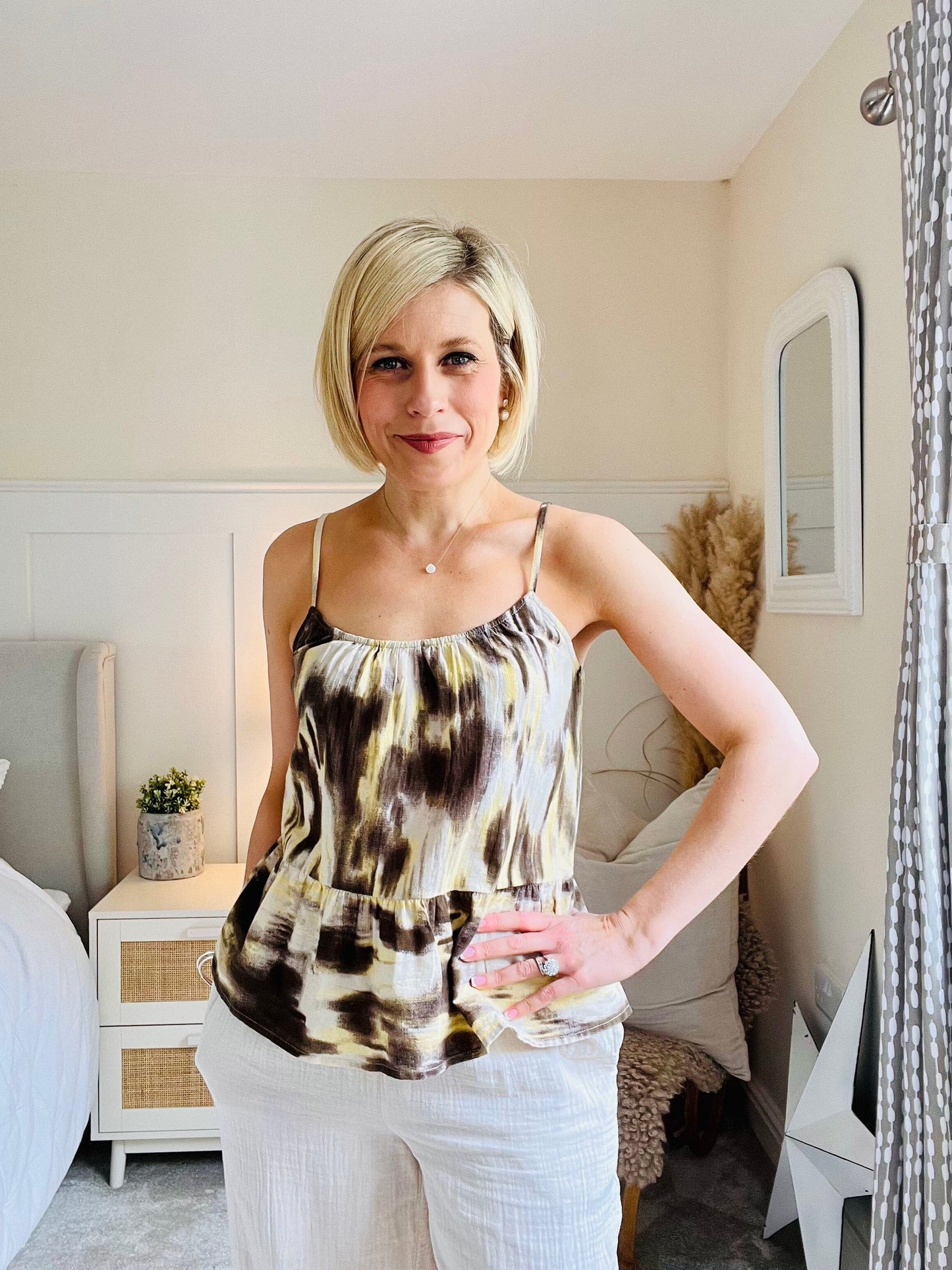 Dicthe Strap Top | Snow White Lacey Shirts & Tops Vero Moda