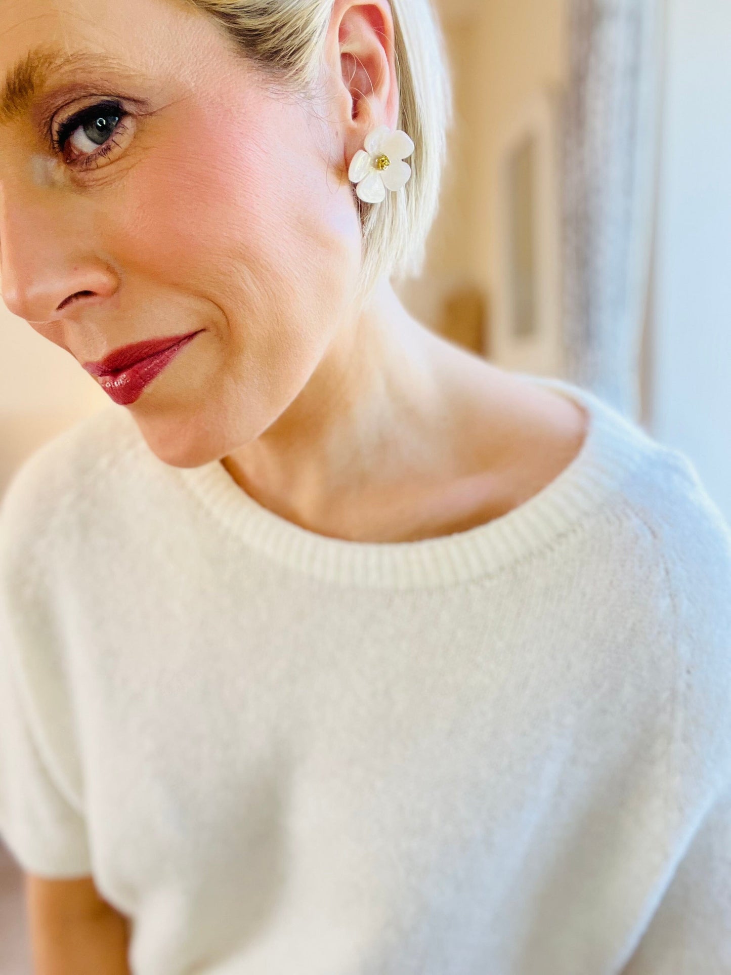 Elise Flower Pearl Ring - Adjustable Ring French Edit