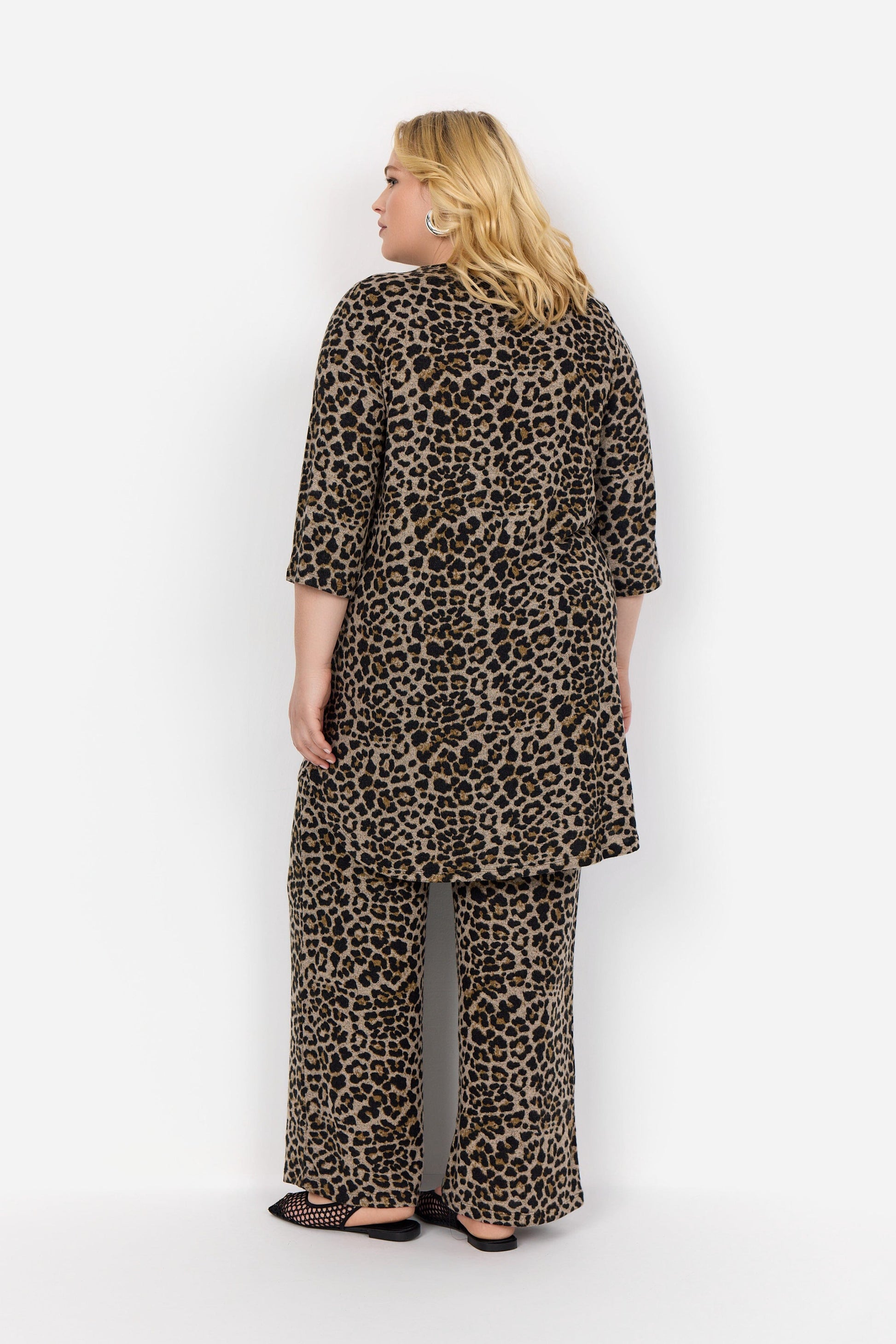 Lion Tunic | Black Blouse Wasabi Concept