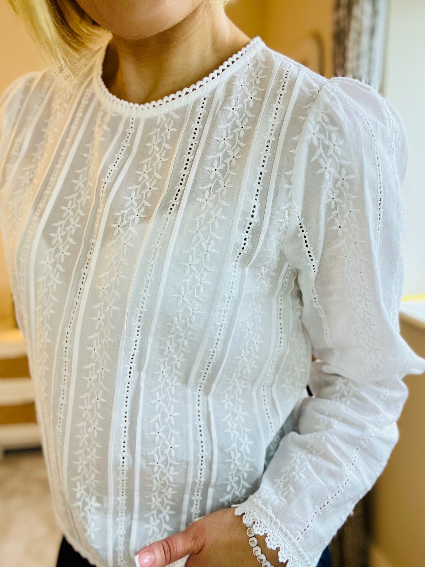 Séphora Shirt | White Shirt French Edit