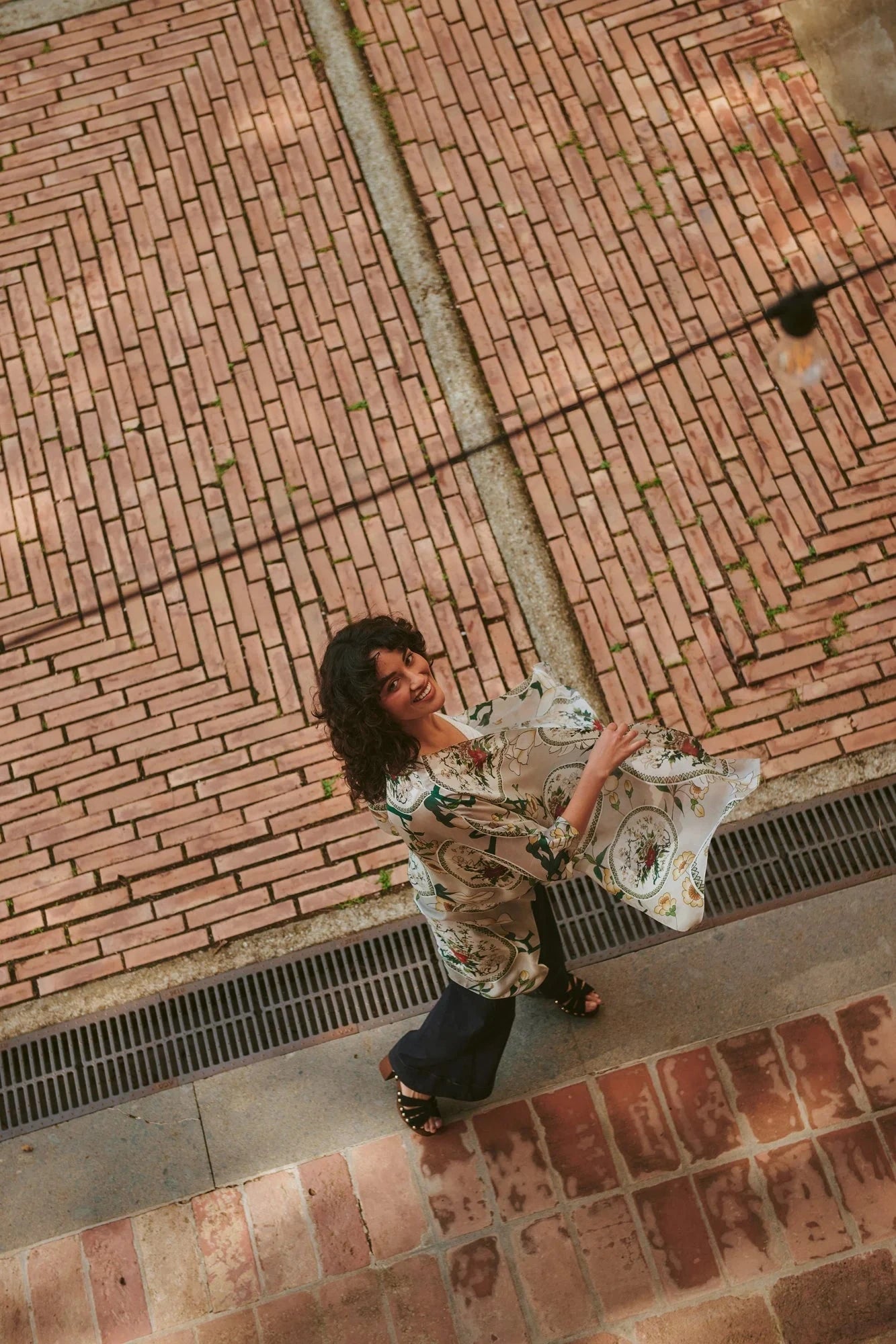 Throwover | Magnolia Plates | Putty Casual Kimonos One Hundred Stars