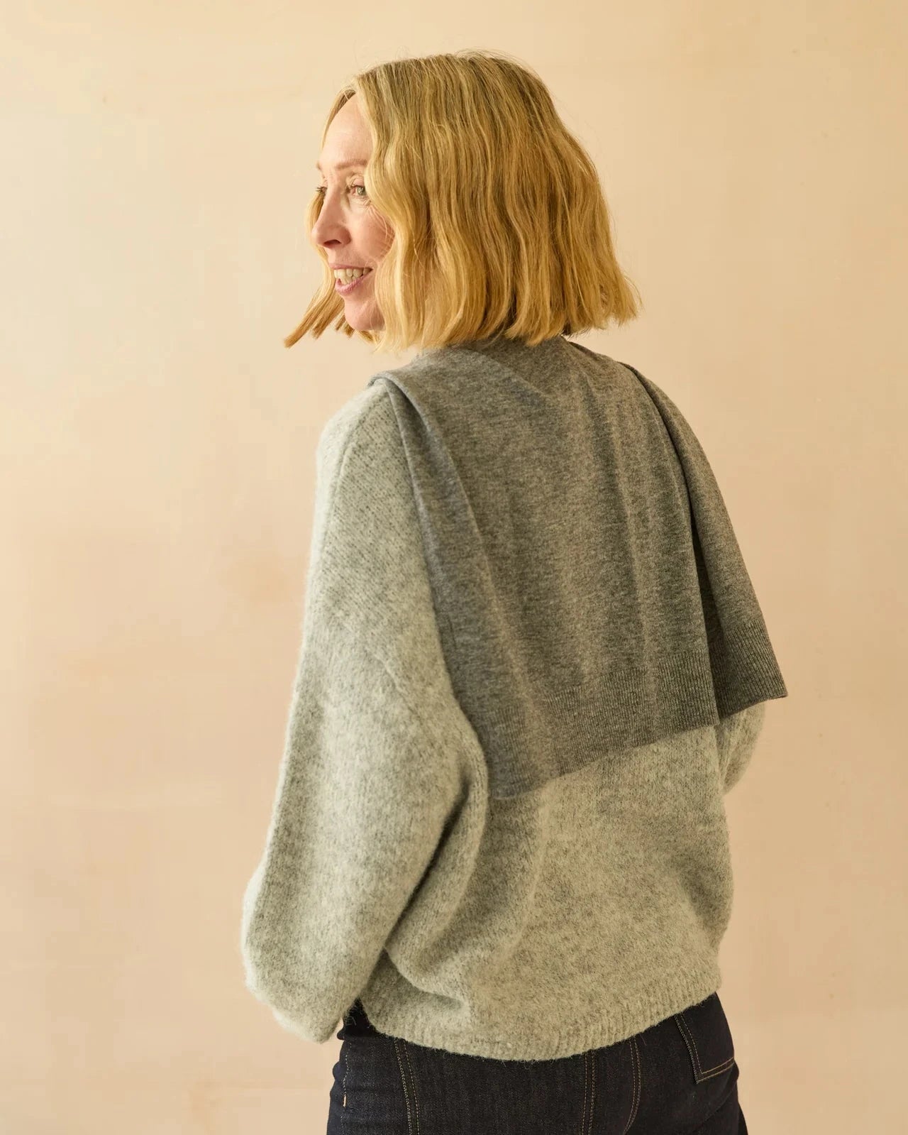 Tori Shrug | Grey Scarves Chalk