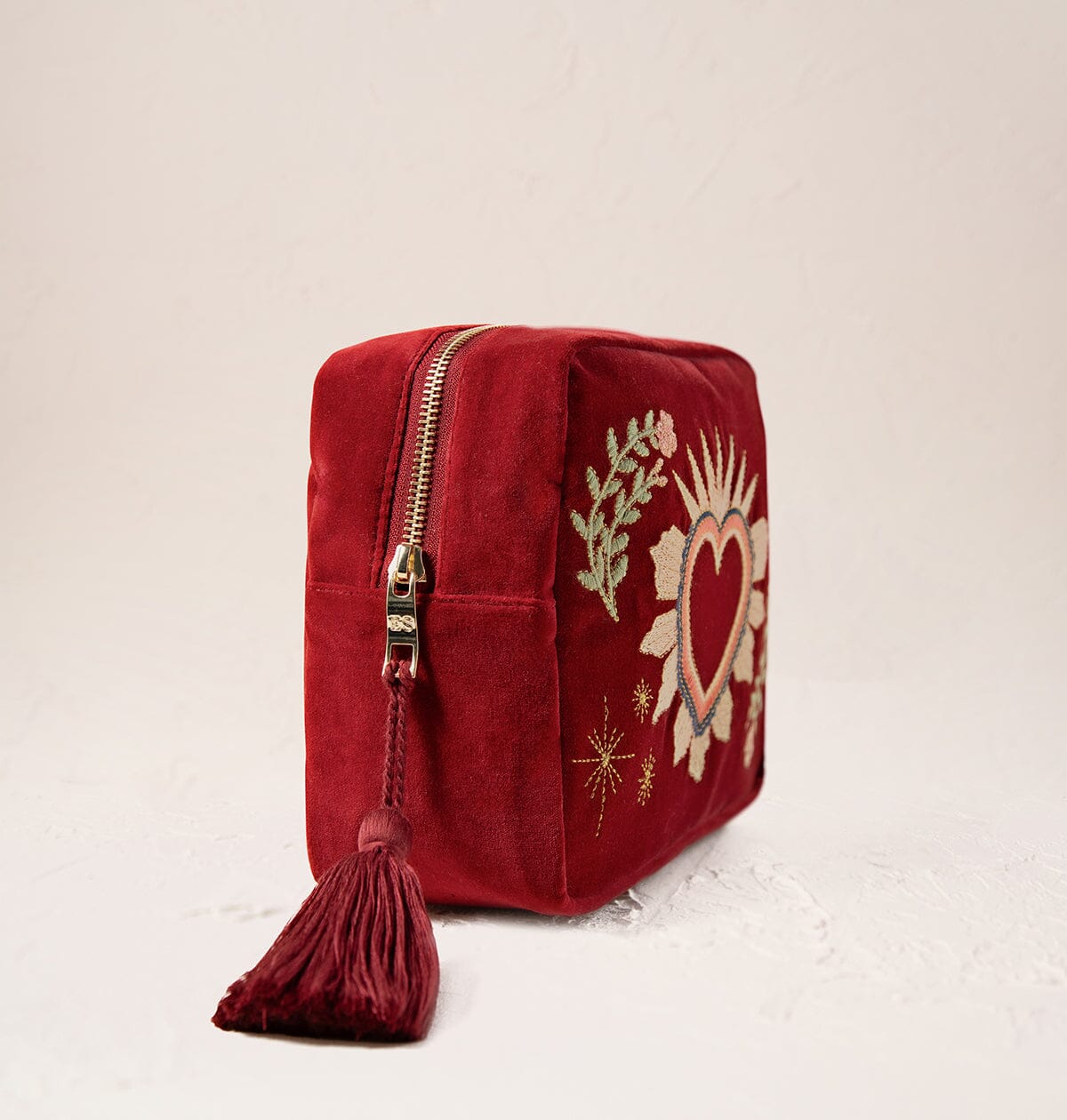 Wash Bag | Sacred Heart | Rouge Purse Elizabeth Scarlett