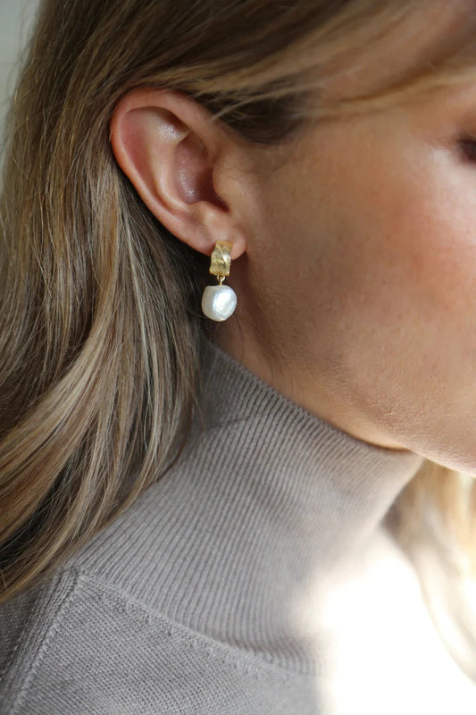 Freshwater Pearl Earrings | Gold Earrings Tutti & Co