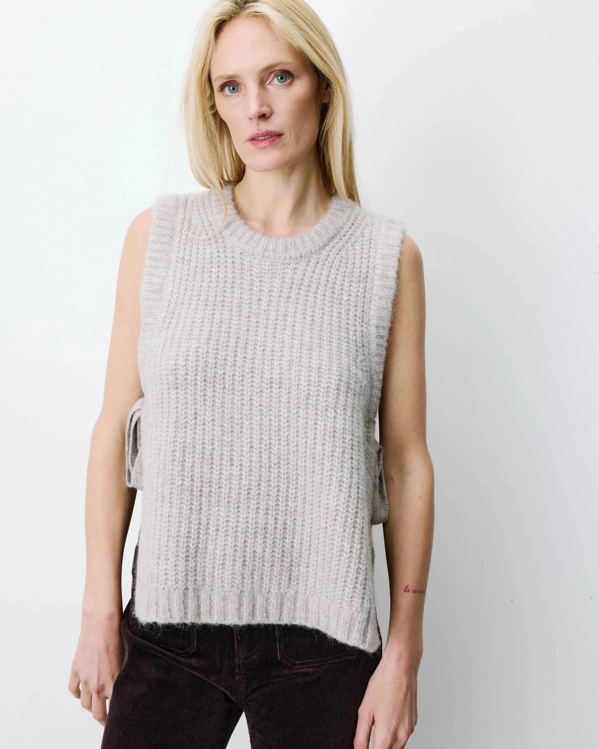 Argan Vest | Greige Top Grace and Mila 