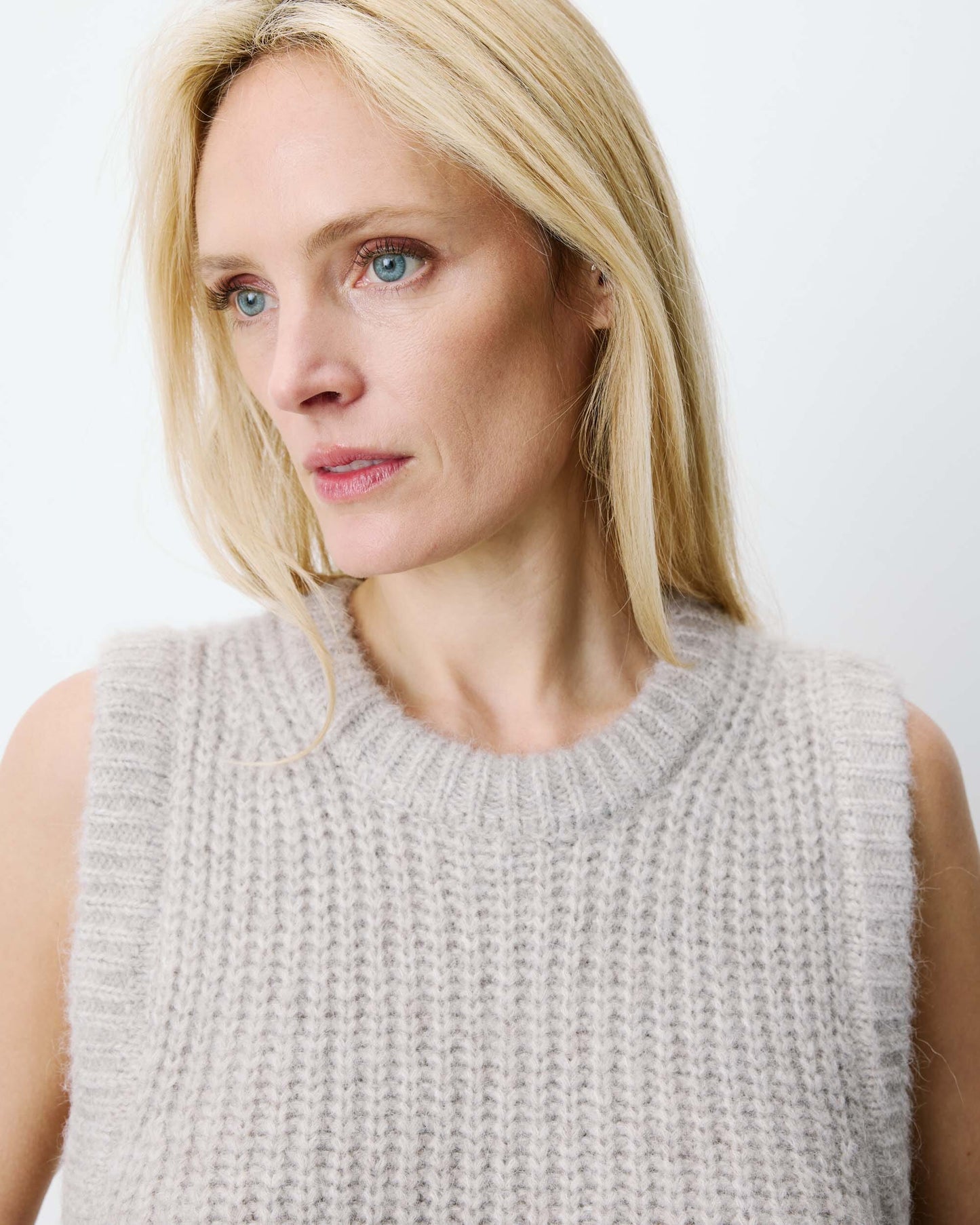 Argan Vest | Greige Top Grace and Mila 