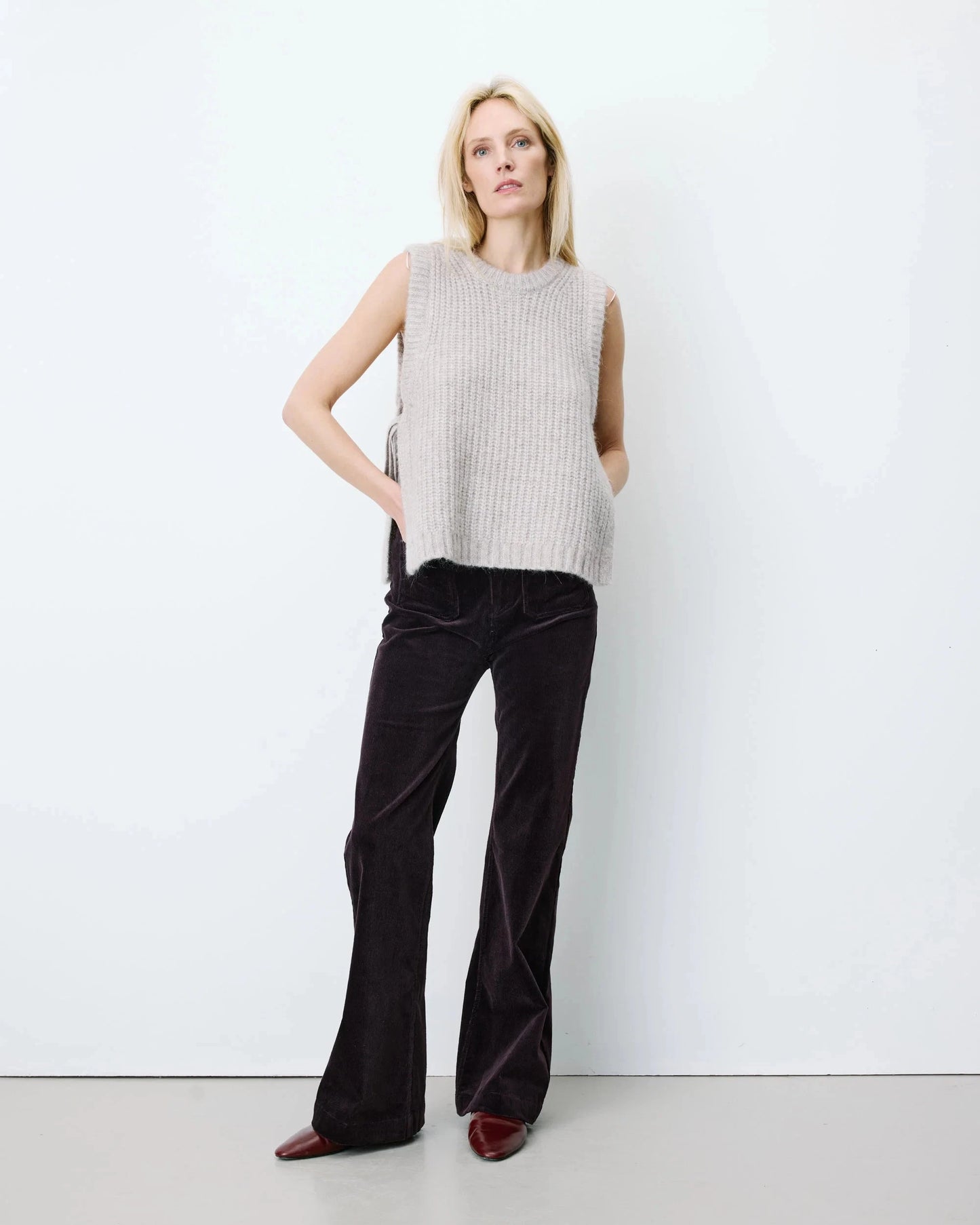 Argan Vest | Greige Top Grace and Mila 