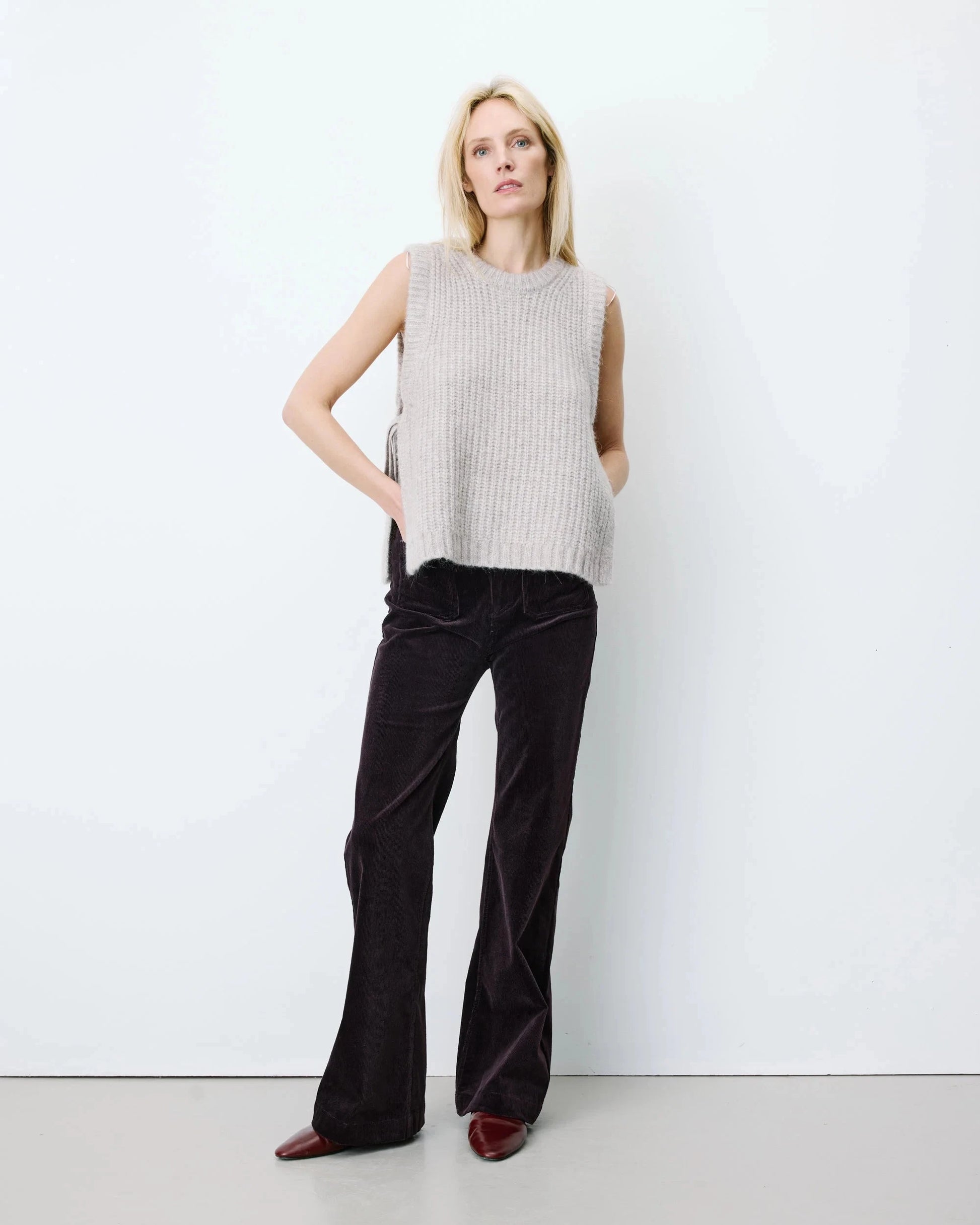 Argan Vest | Greige Top Grace and Mila 