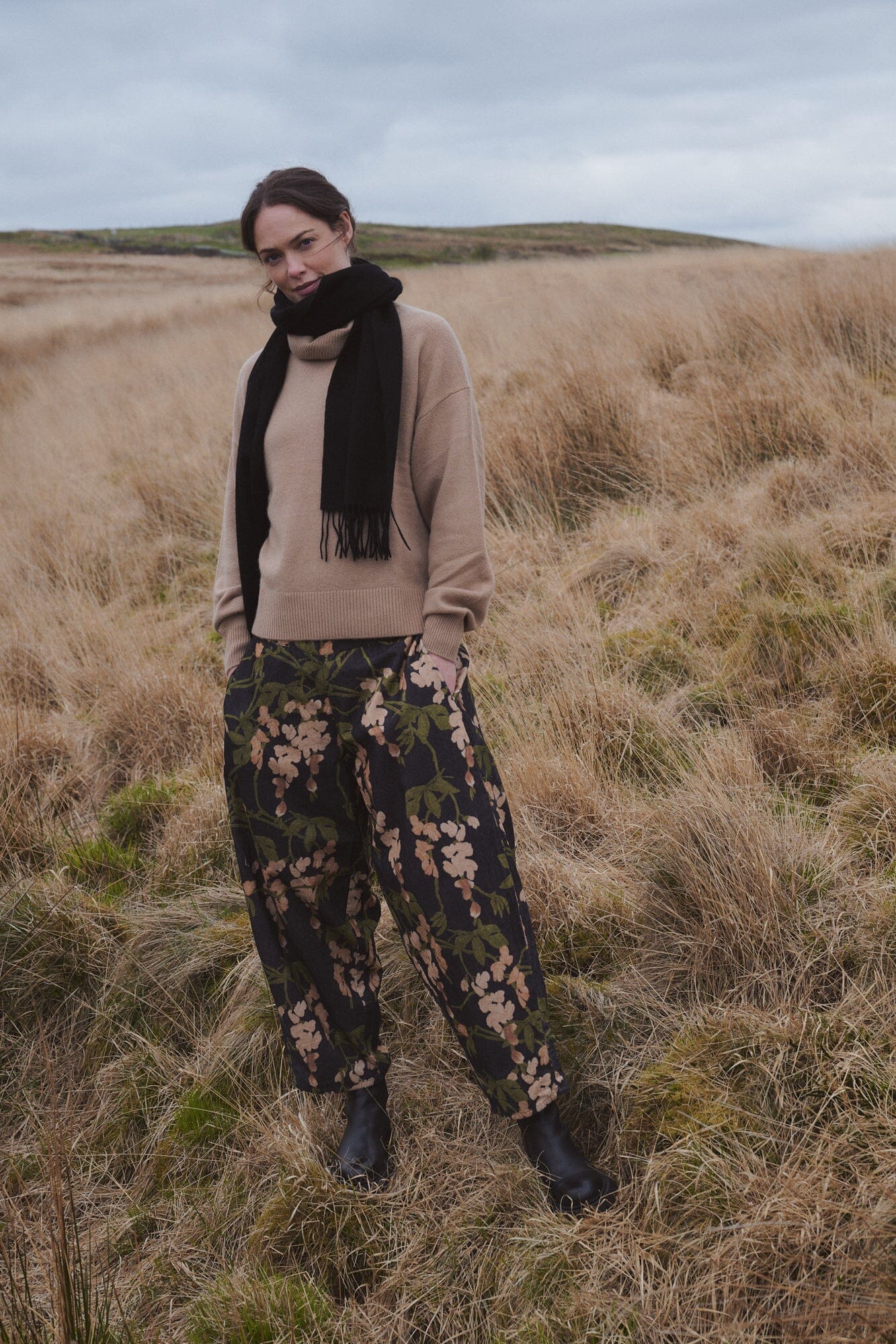 Barrel Pants | Wisteria | Black Pants One Hundred Stars 