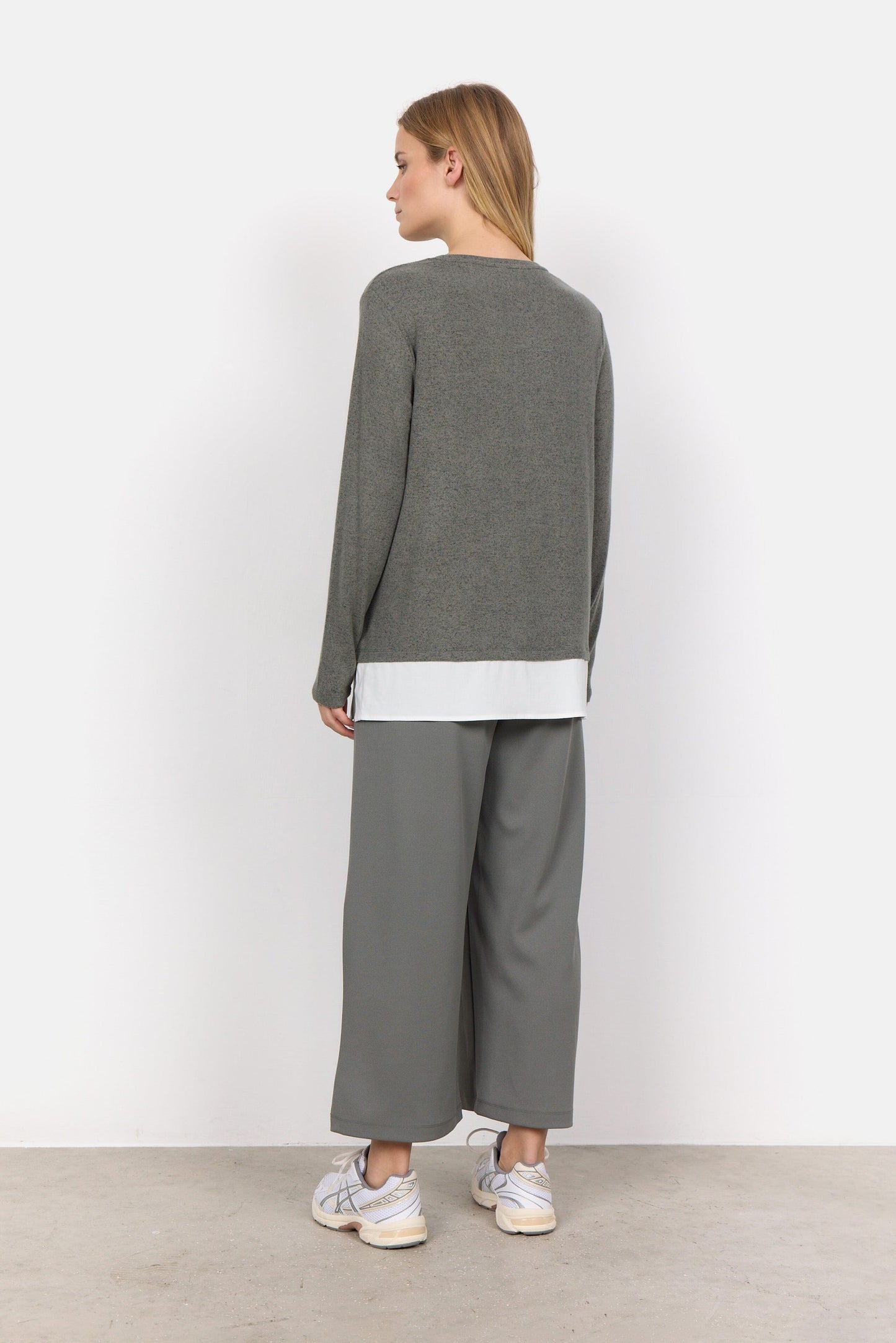 Biara Pullover | Misty Blouse Soya Concept 