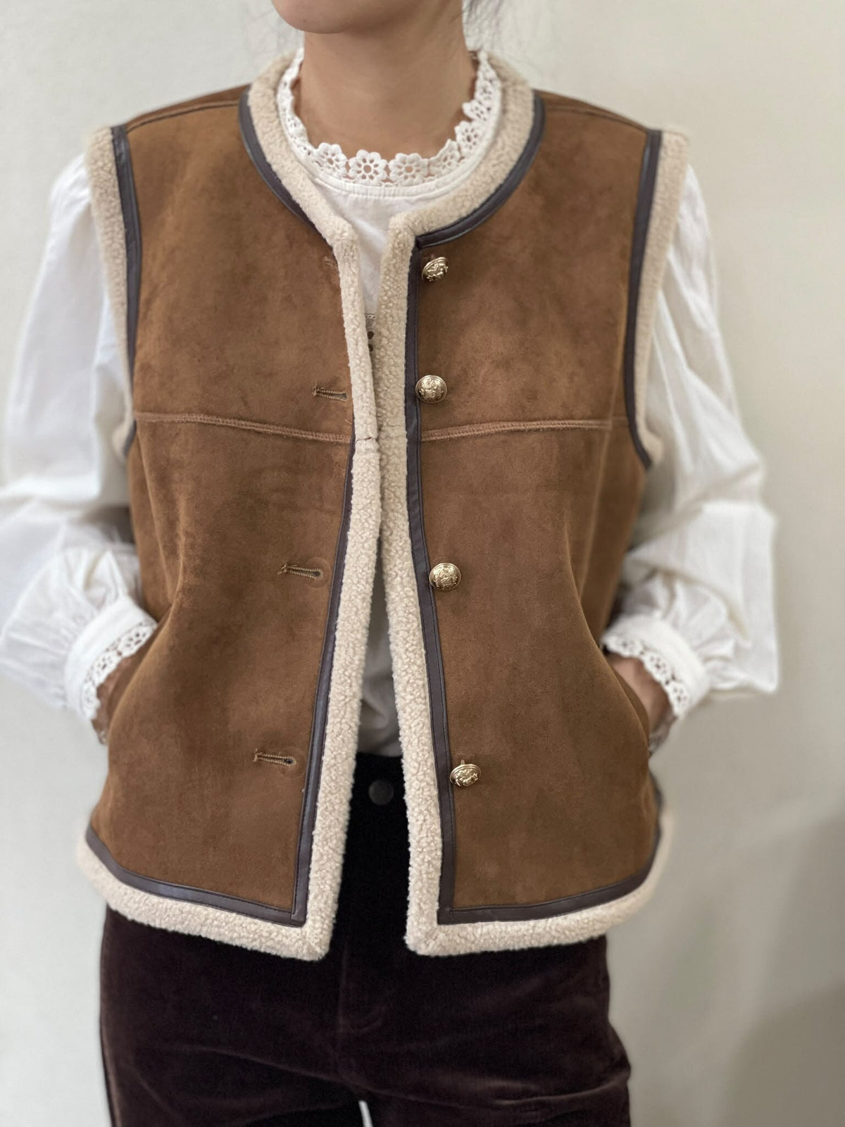 Bibi Gilet | Brown Jacket Parisienne Collection 