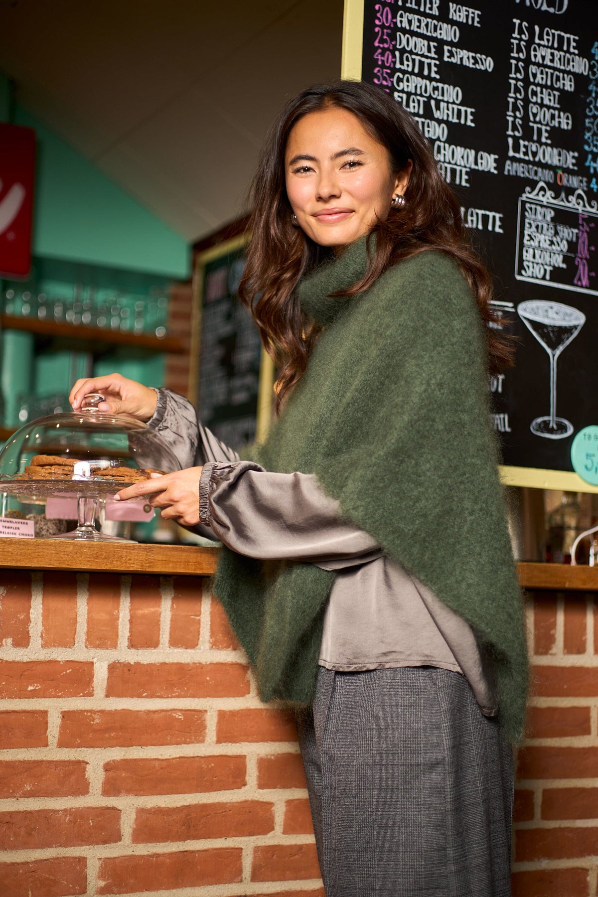Bjoerk Rollneck Poncho | Army Cardigan Black Colour 