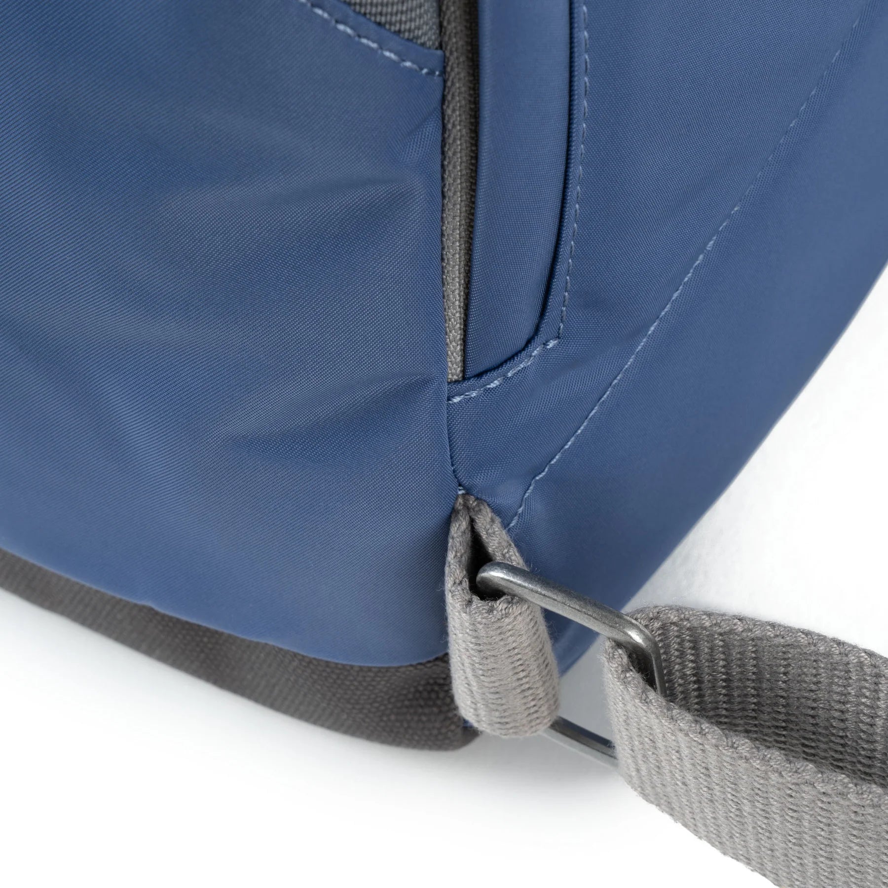 Canfield B Recycled Nylon | Small | Burnt Blue Roka 