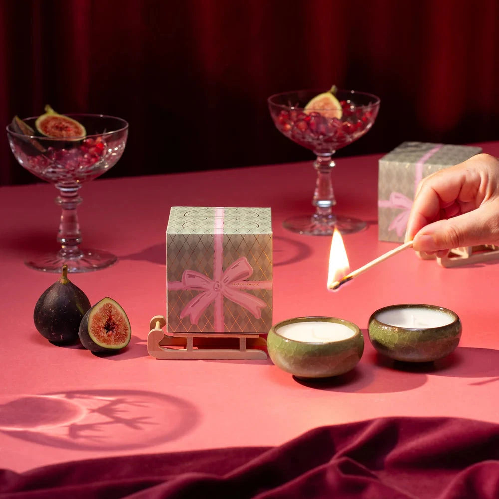 Christmas Bow Tea Lights | Myrrh & Tonka Candle Zesty Lemons 