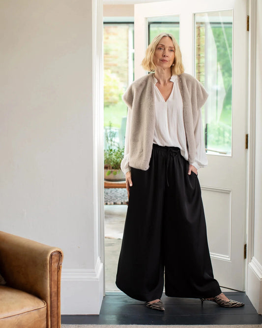 Claire Gilet | Glacier Gilet Chalk 
