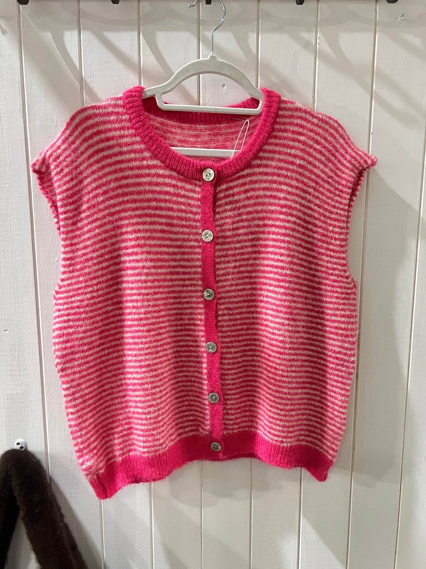 Etta Vest | 7 Colours Jumper Parisienne Collection Fuchsia 