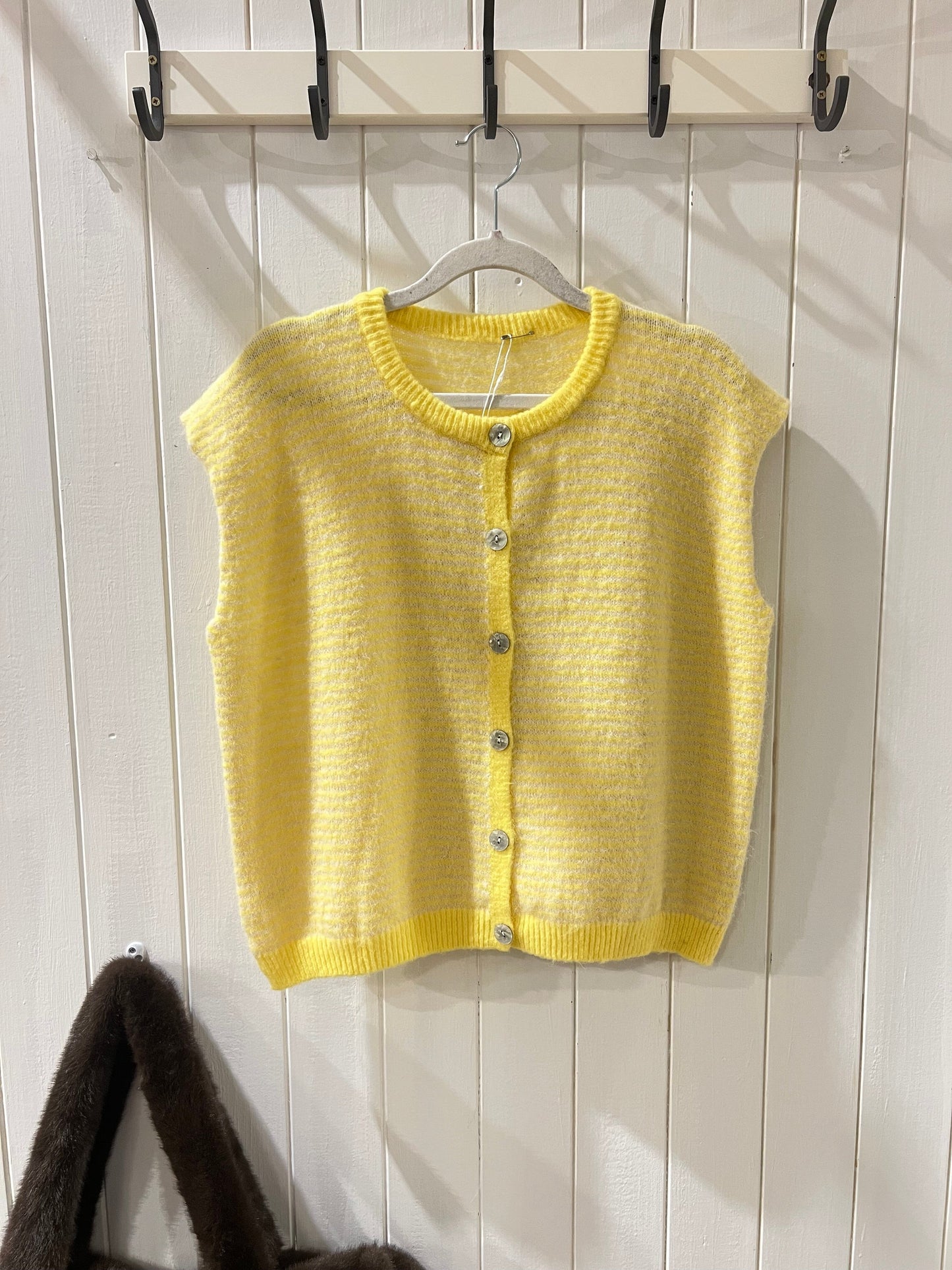 Etta Vest | 7 Colours Jumper Parisienne Collection Yellow 