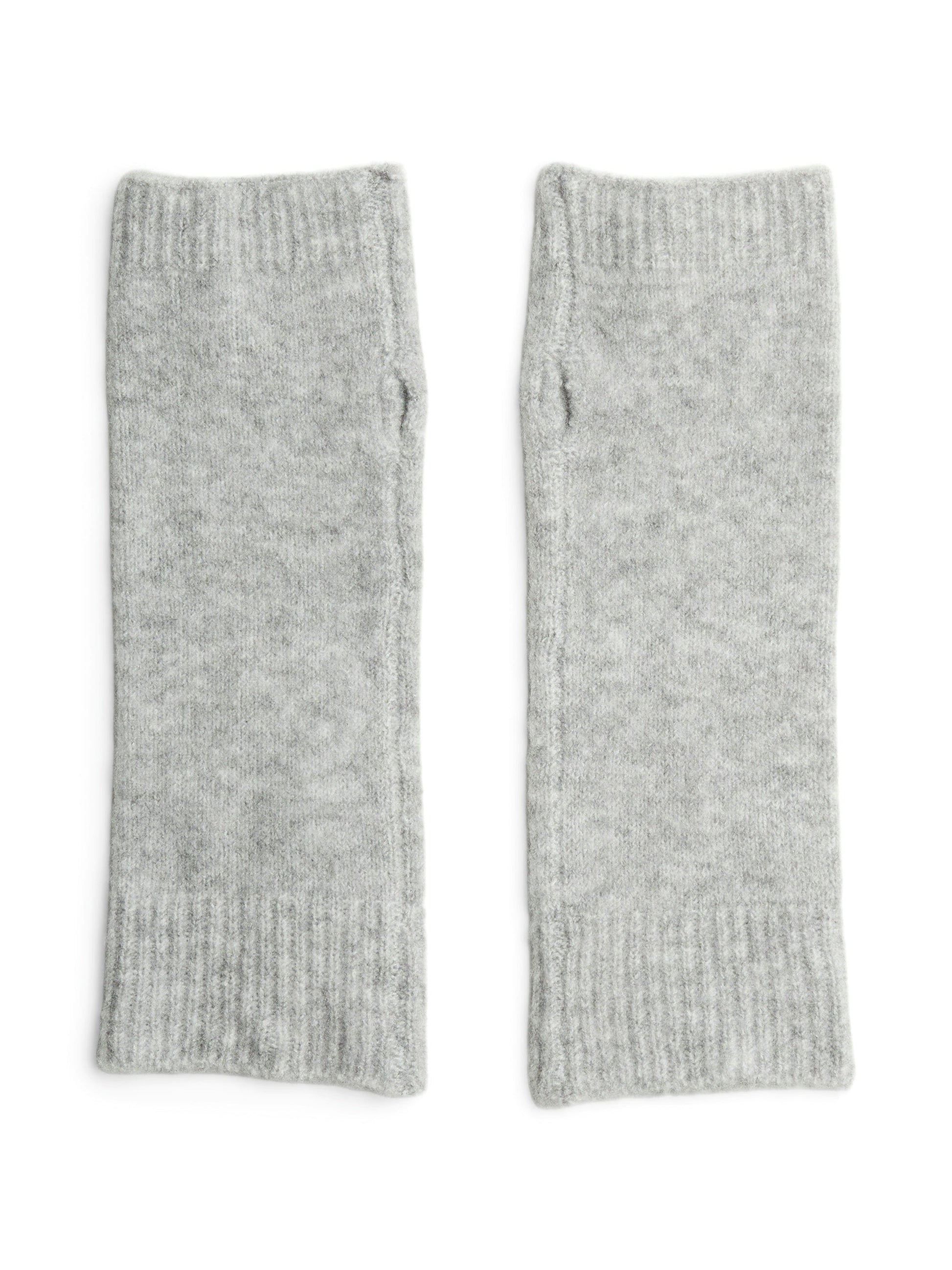 Fortuna Mittens | Medium Grey Gloves & Mittens Pieces 