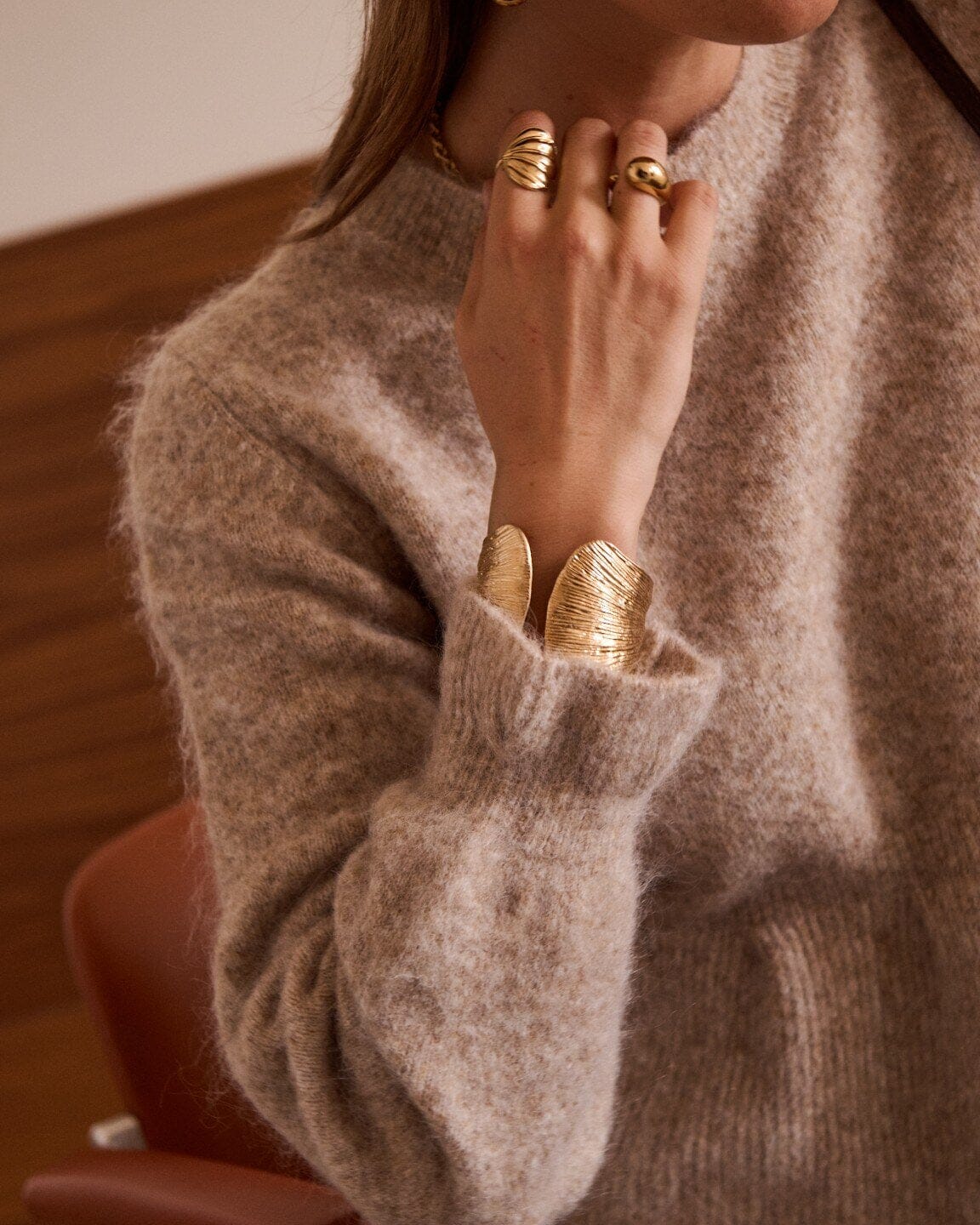 Gena Sweater | Taupe Shirt Parisienne Collection 