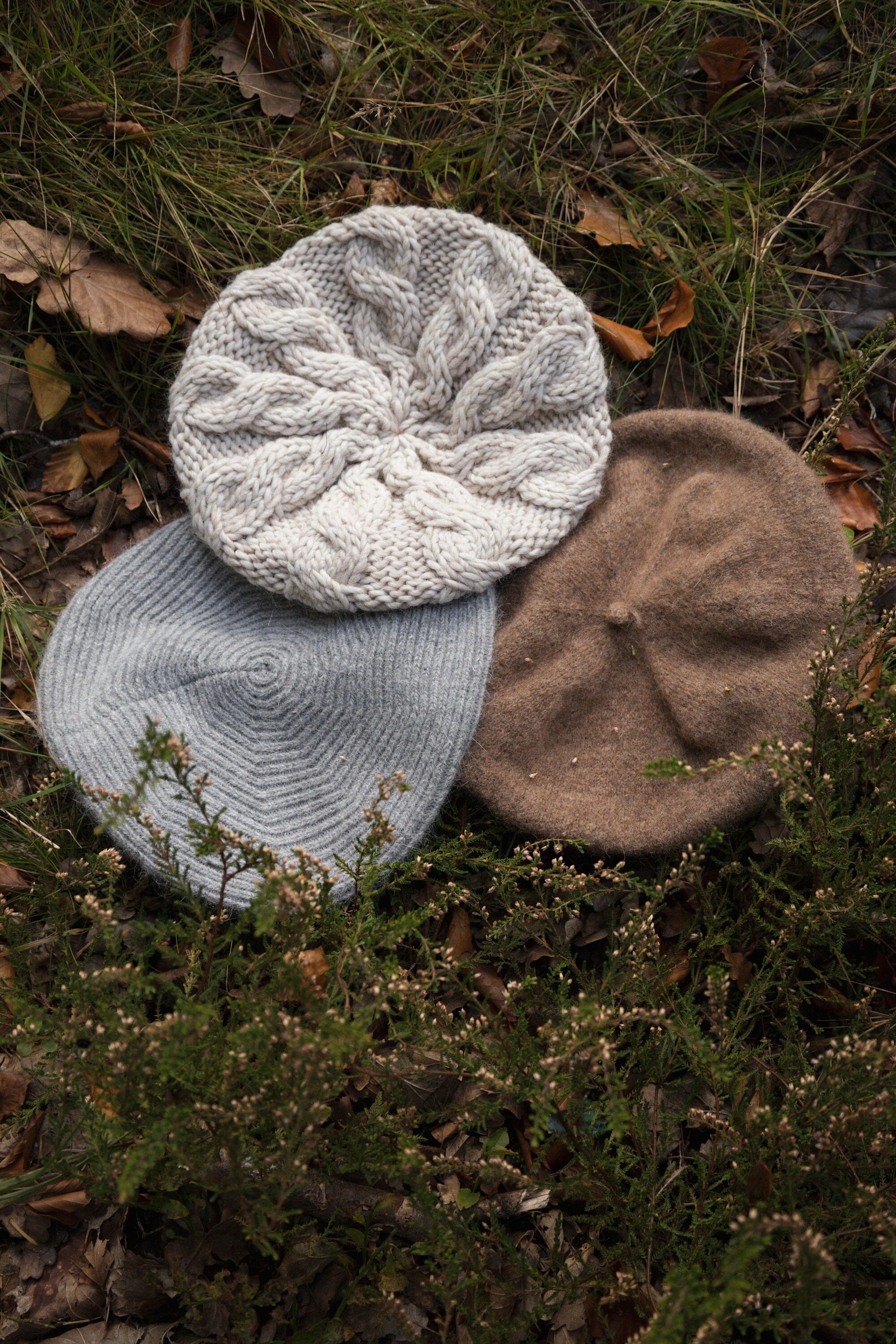 Ginger Baret | 2 Colours Hats Black Colour 