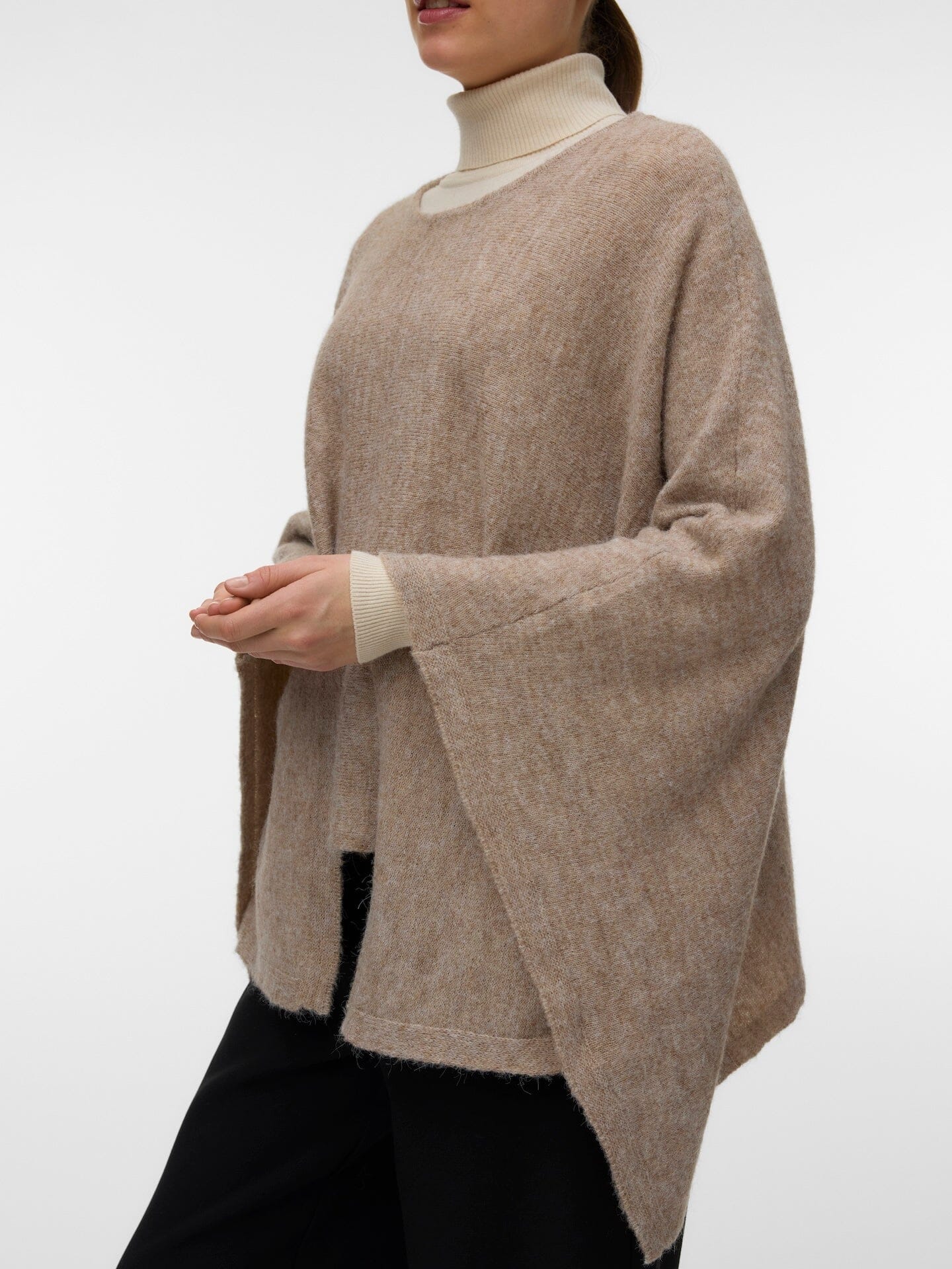 Isla Cape | Silver Mink Poncho Vero Moda 