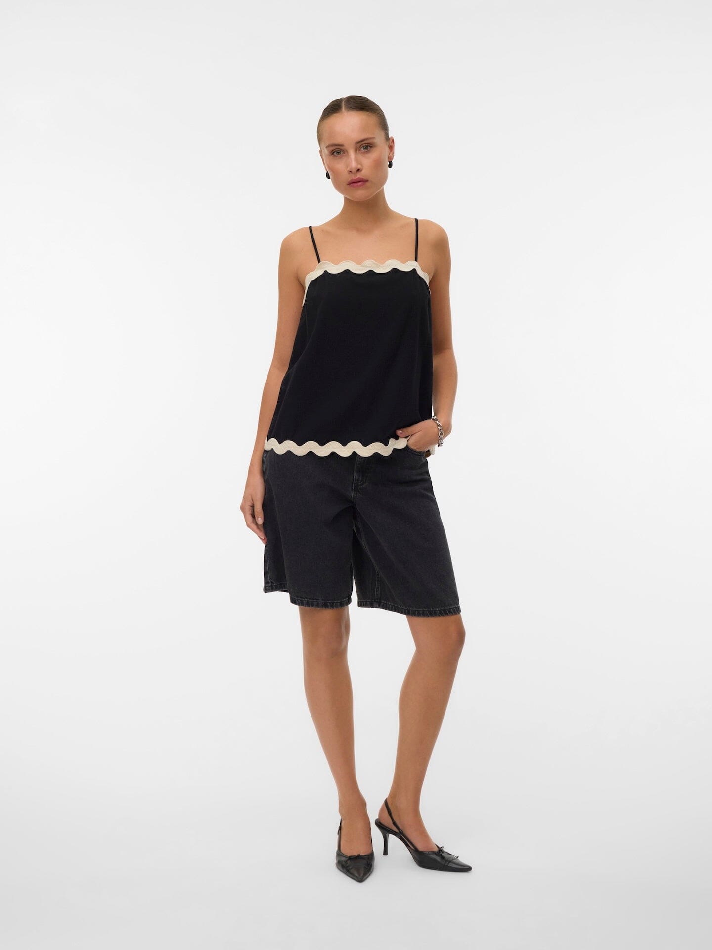 Jenna Top | Black/Birch Blouse Vero Moda 