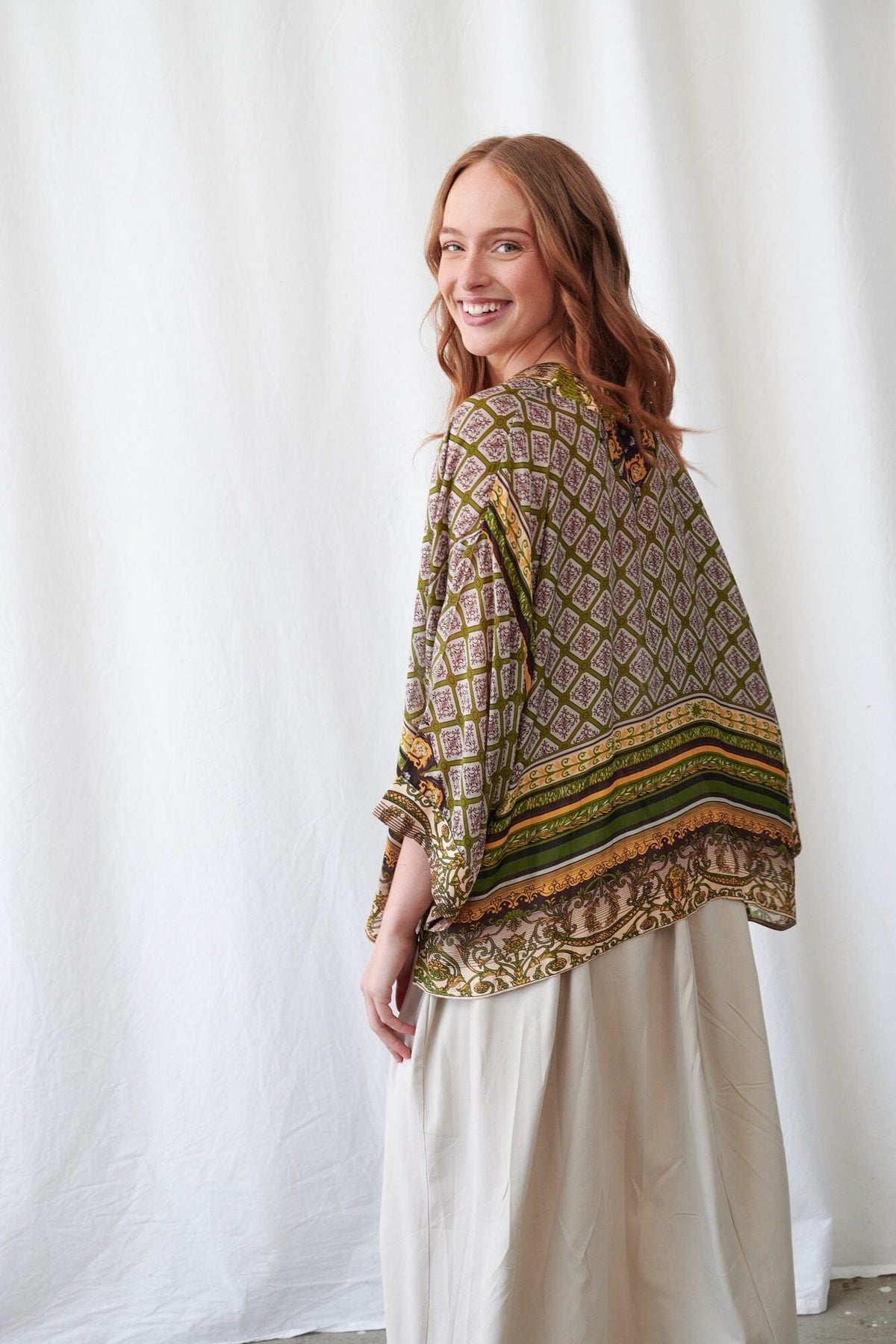 Kimono | Amulet | Green Kimonos One Hundred Stars 