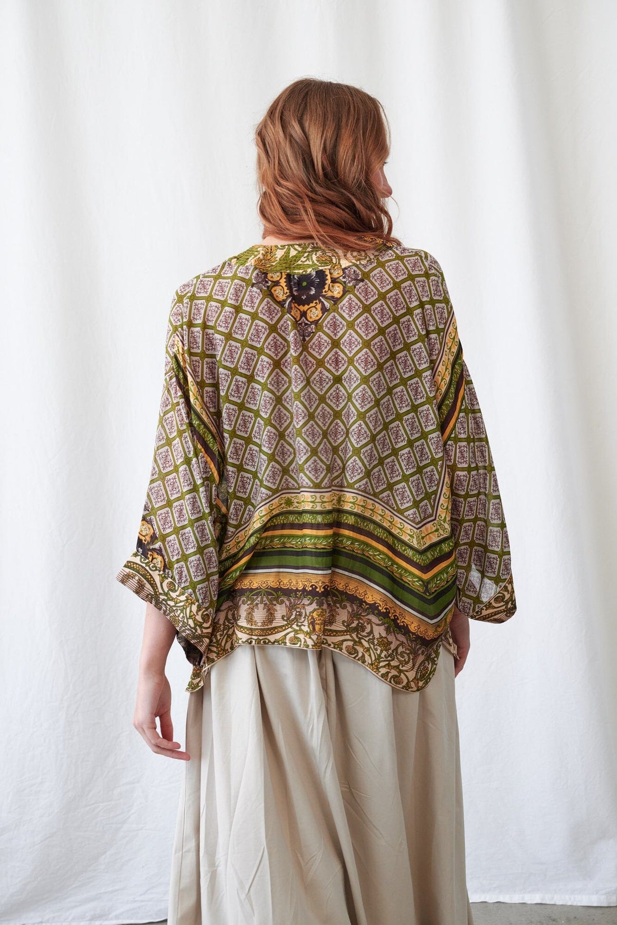 Kimono | Amulet | Green Kimonos One Hundred Stars 