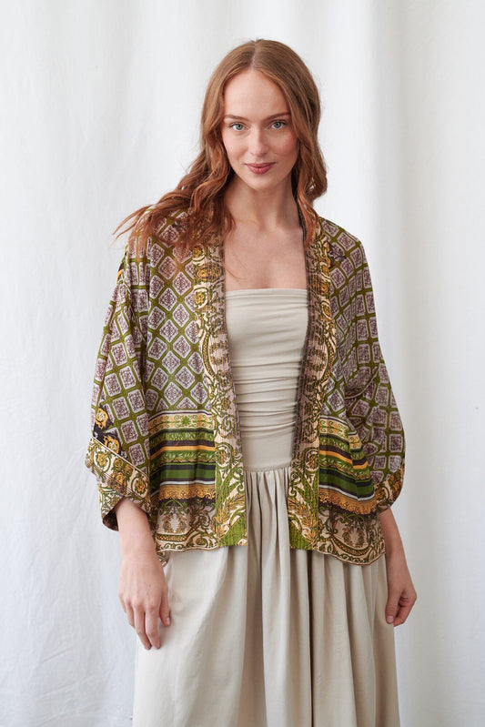 Kimono | Amulet | Green Kimonos One Hundred Stars 