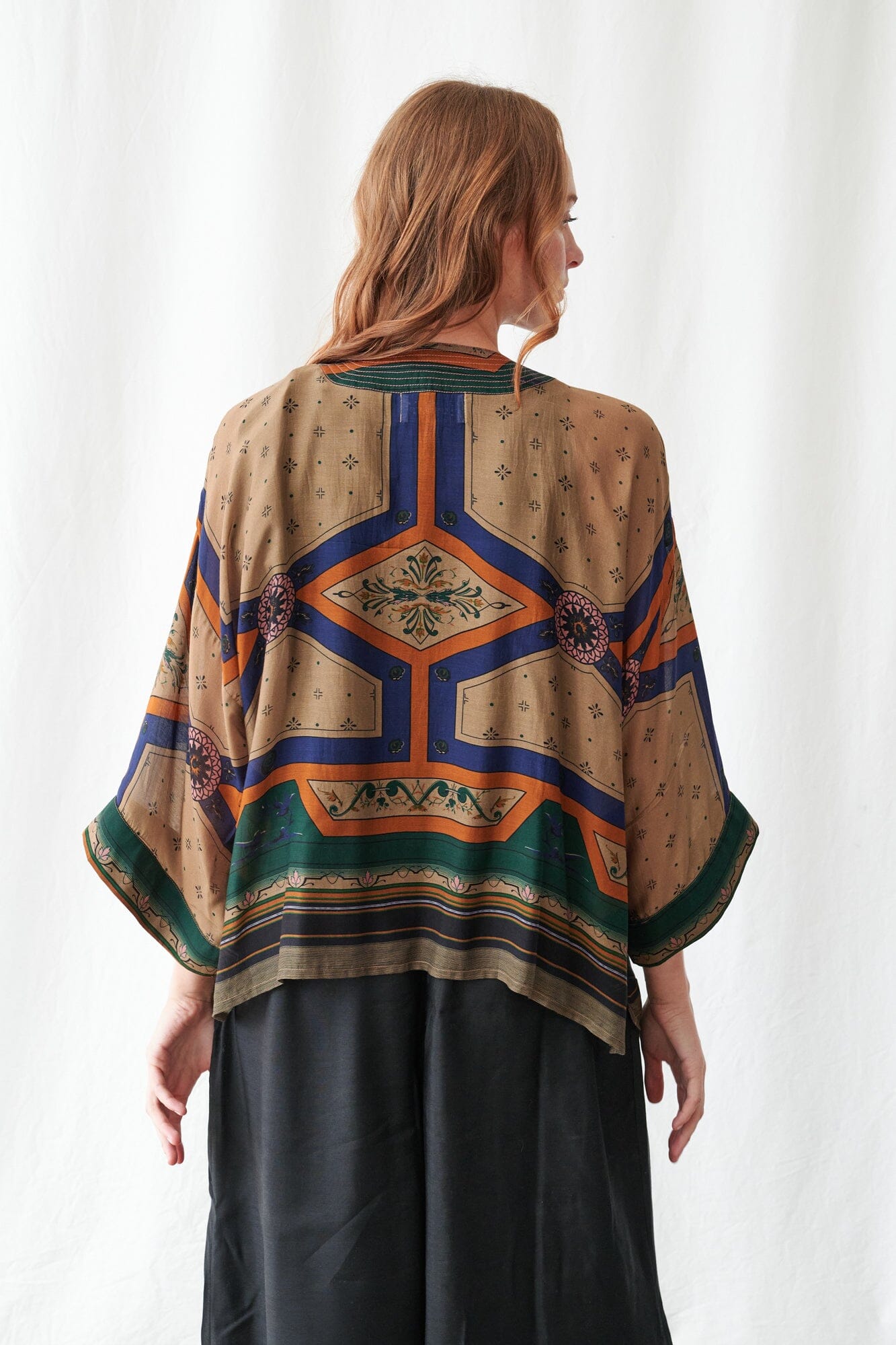 Kimono | Fleur De Lys | Sand Kimonos One Hundred Stars 