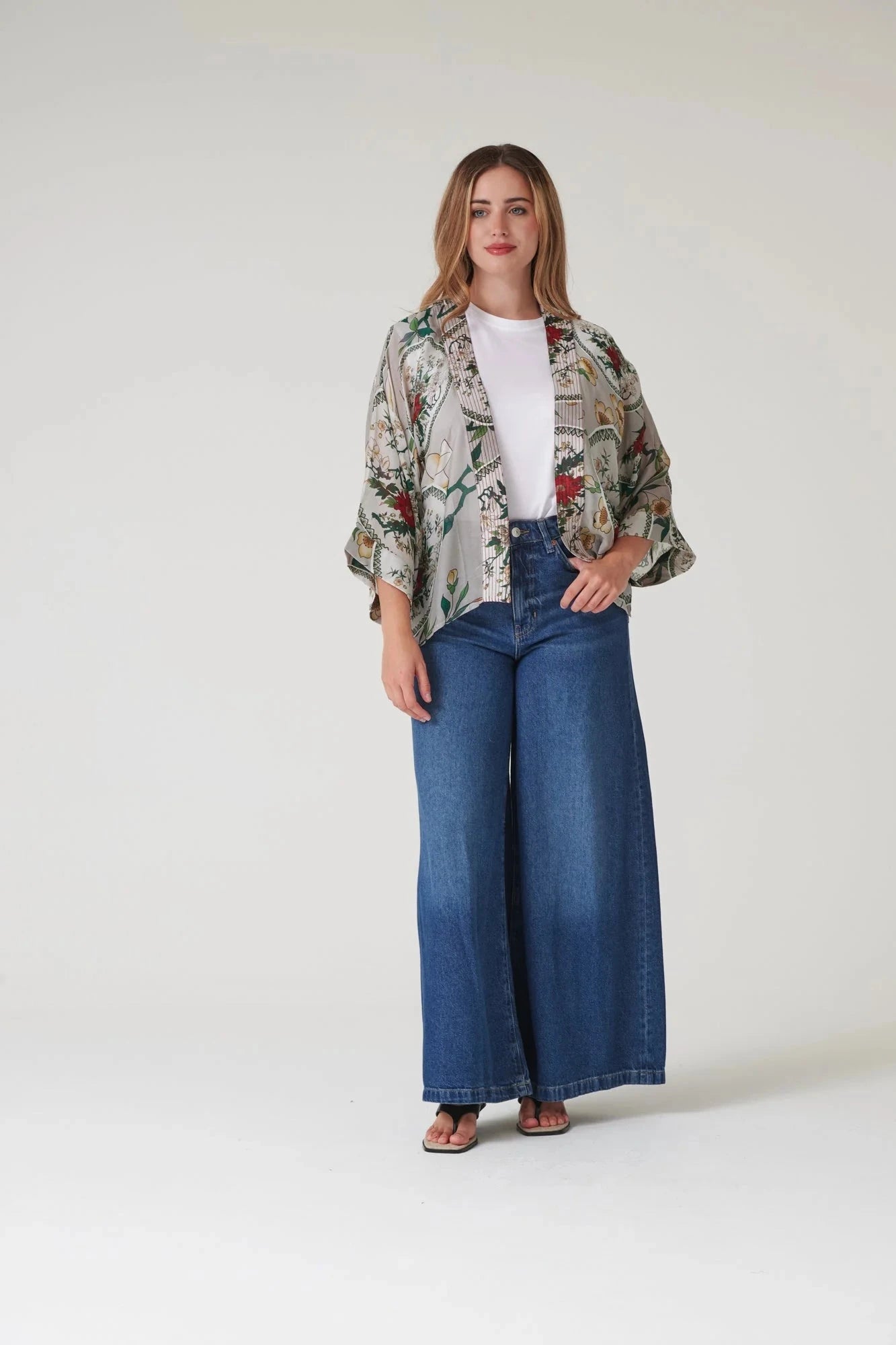 Kimono | Magnolia Plates | Putty Kimonos One Hundred Stars 