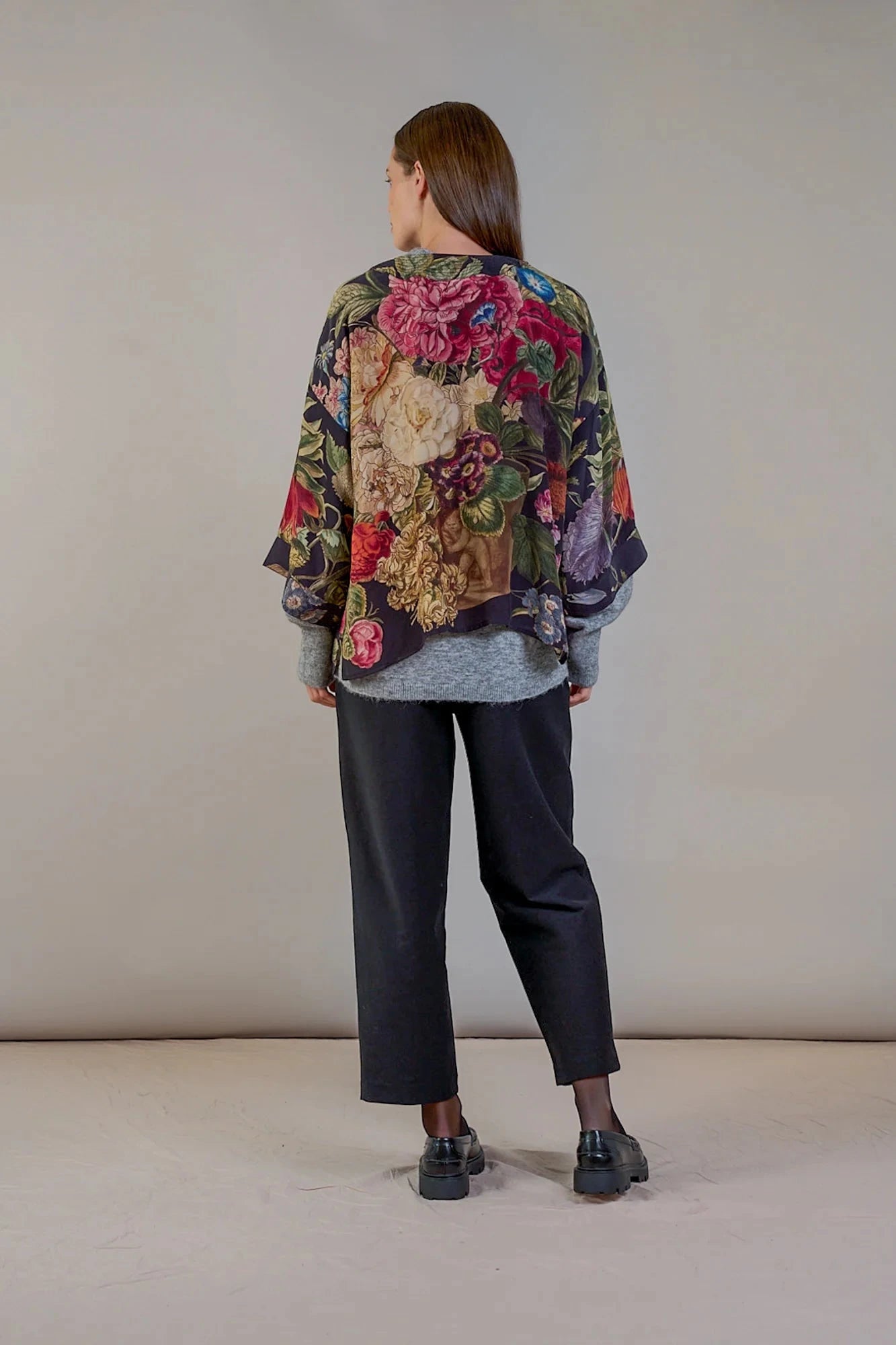 Kimono | Primula | Black Crepe Kimonos One Hundred Stars 