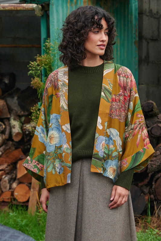 Kimono | Rhodoleia | Gold Kimonos One Hundred Stars 