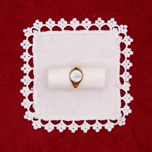 Lyra Ring Ring Iris & I 