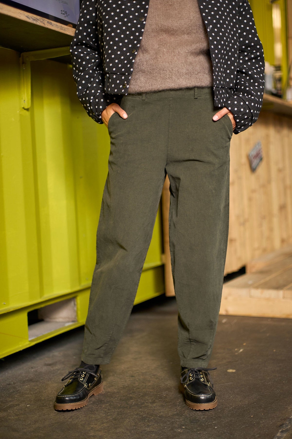 Memphis Barrel Pant | 2 Colours Trousers Black Colour 