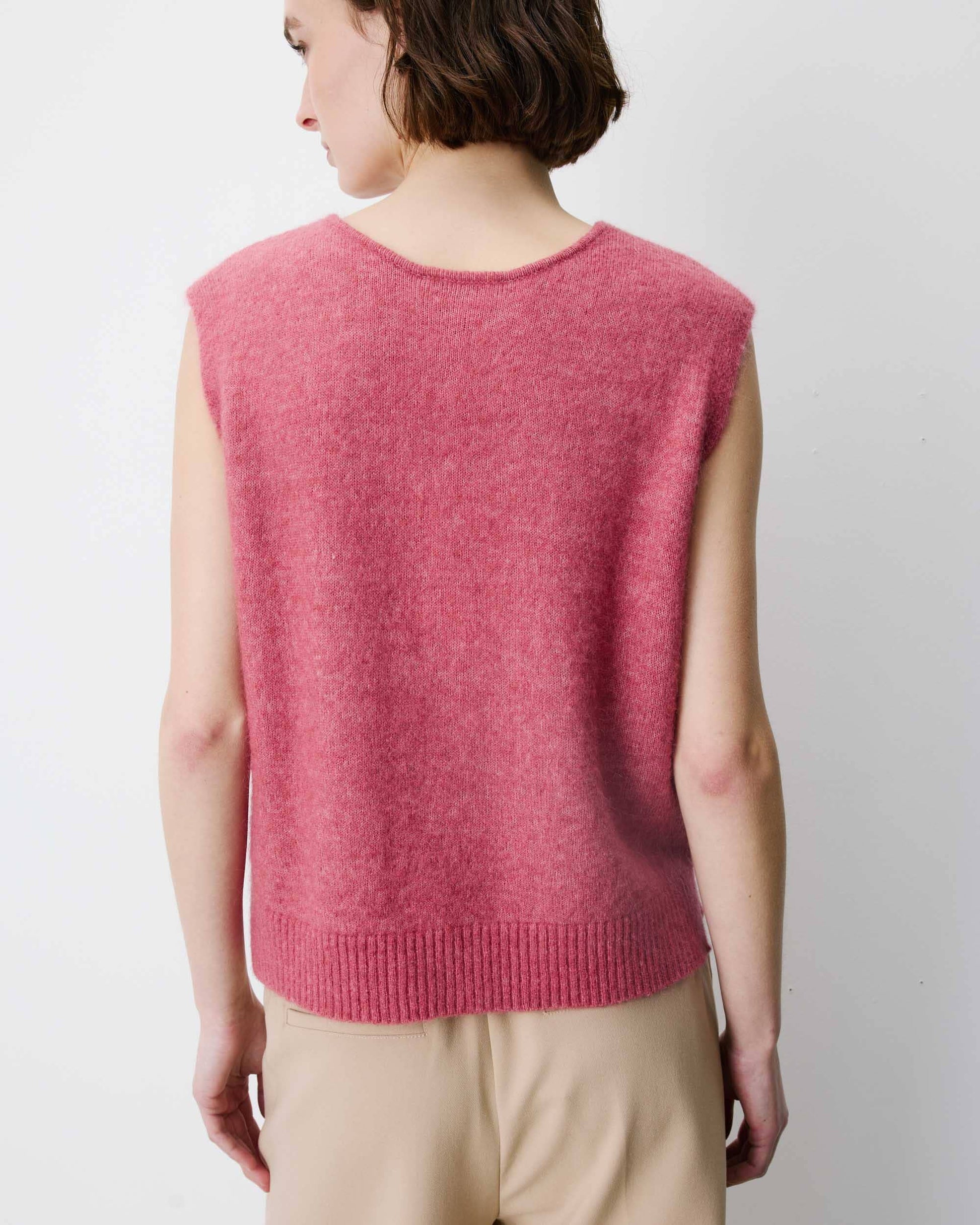 Nars Vest | Blush Top Grace and Mila 