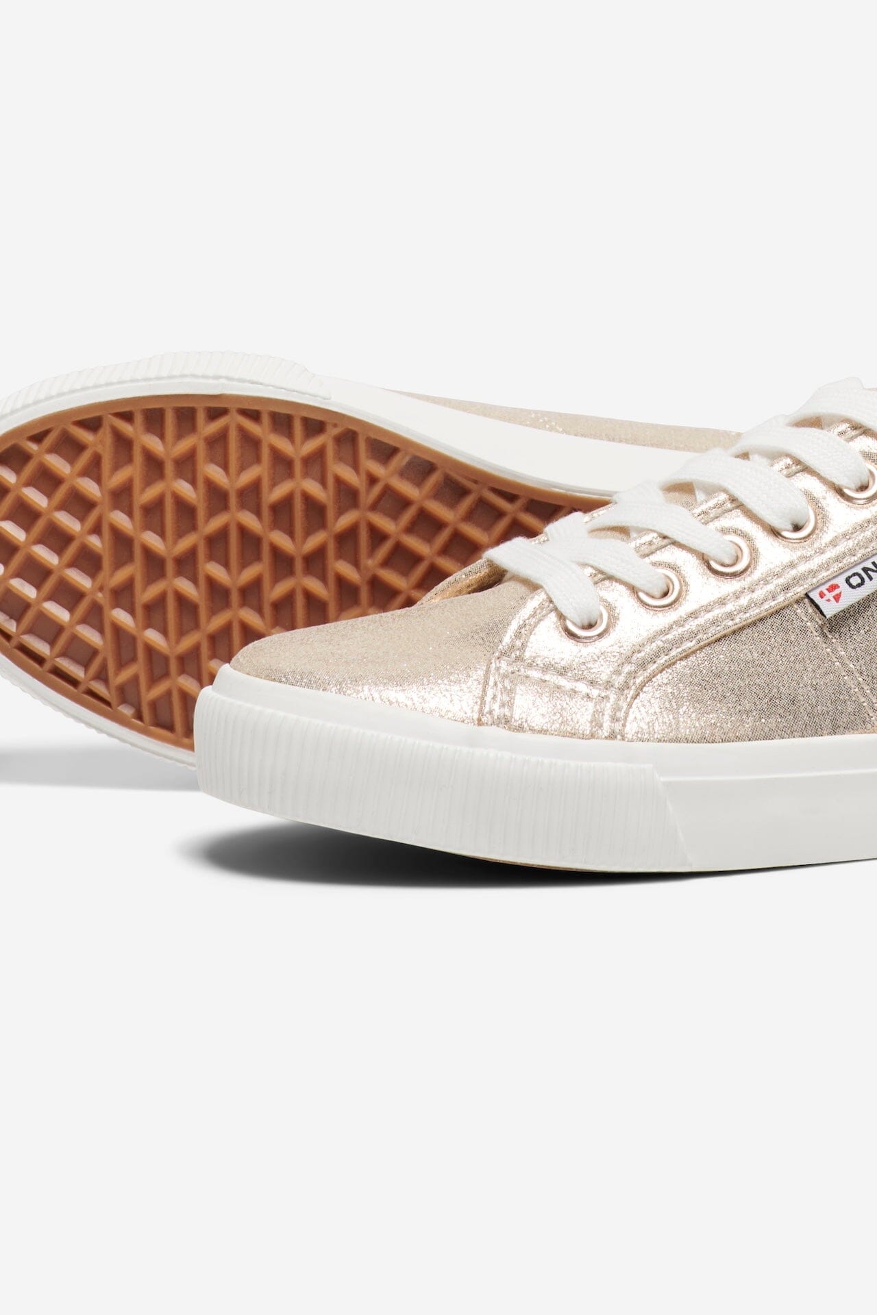 Nicola Canvas Sneaker | Gold Trainers Tamaris 