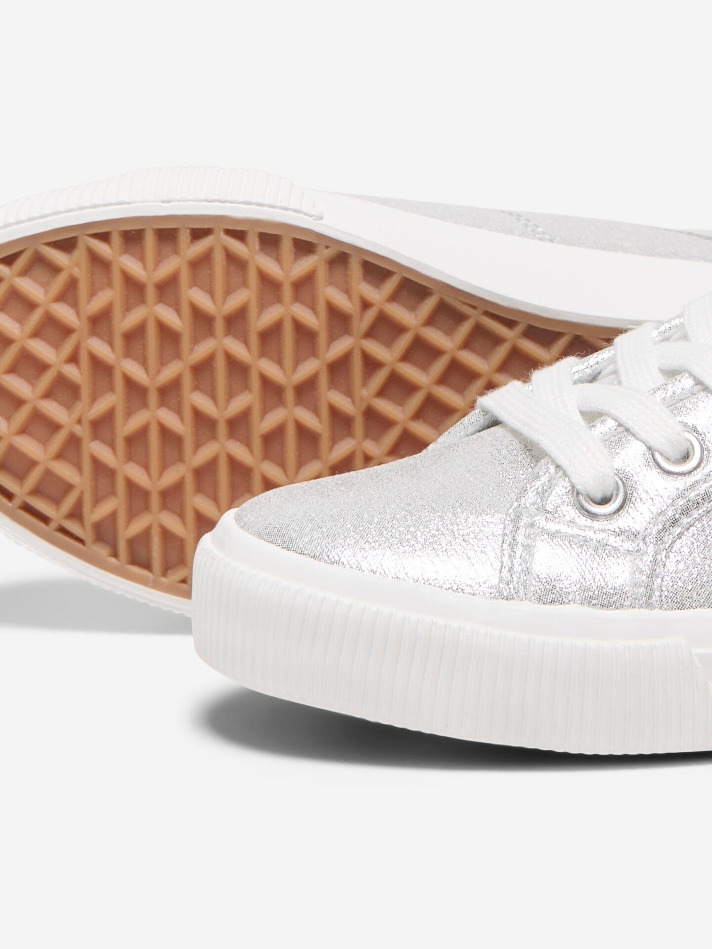 Nicola Canvas Sneaker | Silver Trainers Tamaris 