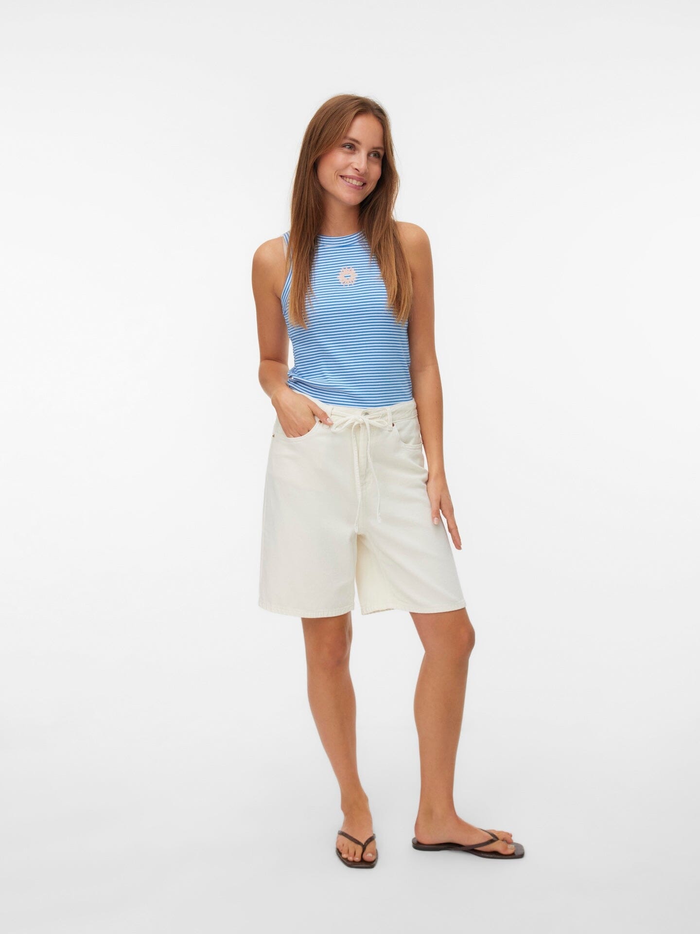 Nira Tank Top | Snow White/Nebulas Blue Blouse Vero Moda 