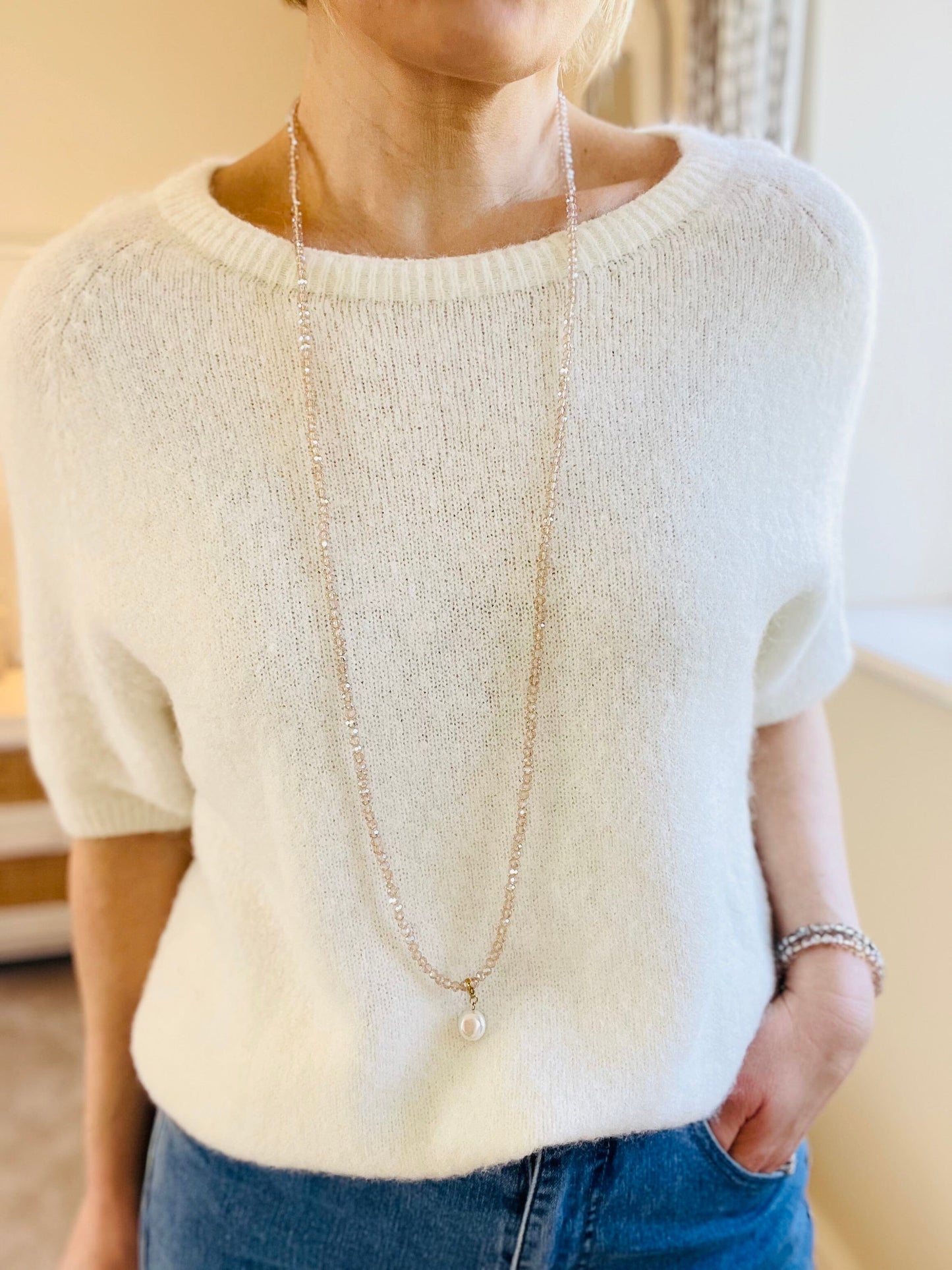 Noa Crystal Necklace | Large Pearl Pendant Necklace French Edit Taupe/Pink 
