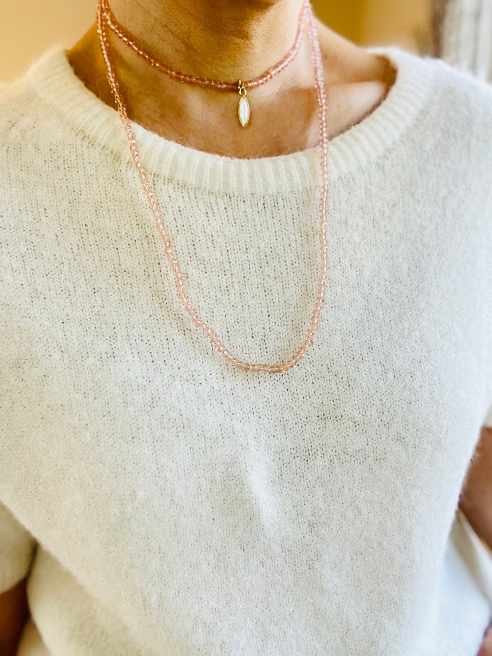 Noa Crystal Necklace |Translucent Pink - Pearl Charms Necklace French Edit 