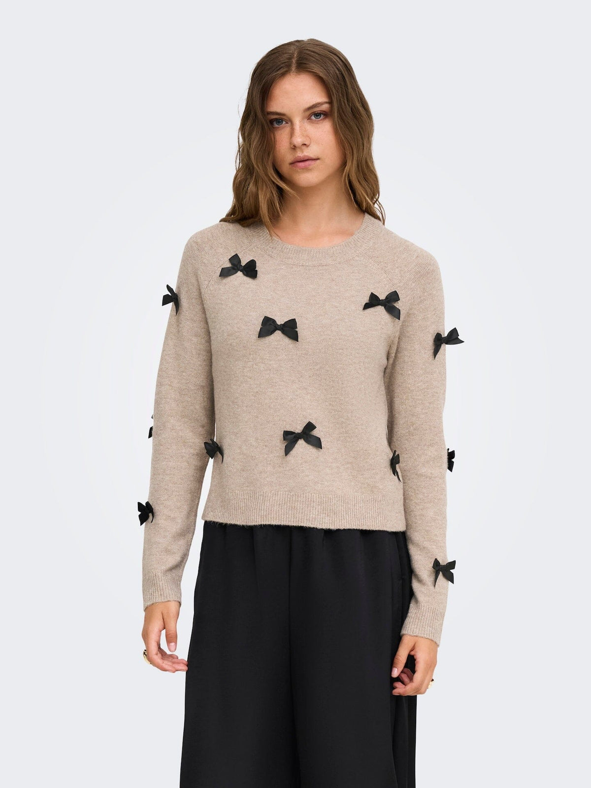 Noelle Bow Knit | Beige/Black Jumper Only 