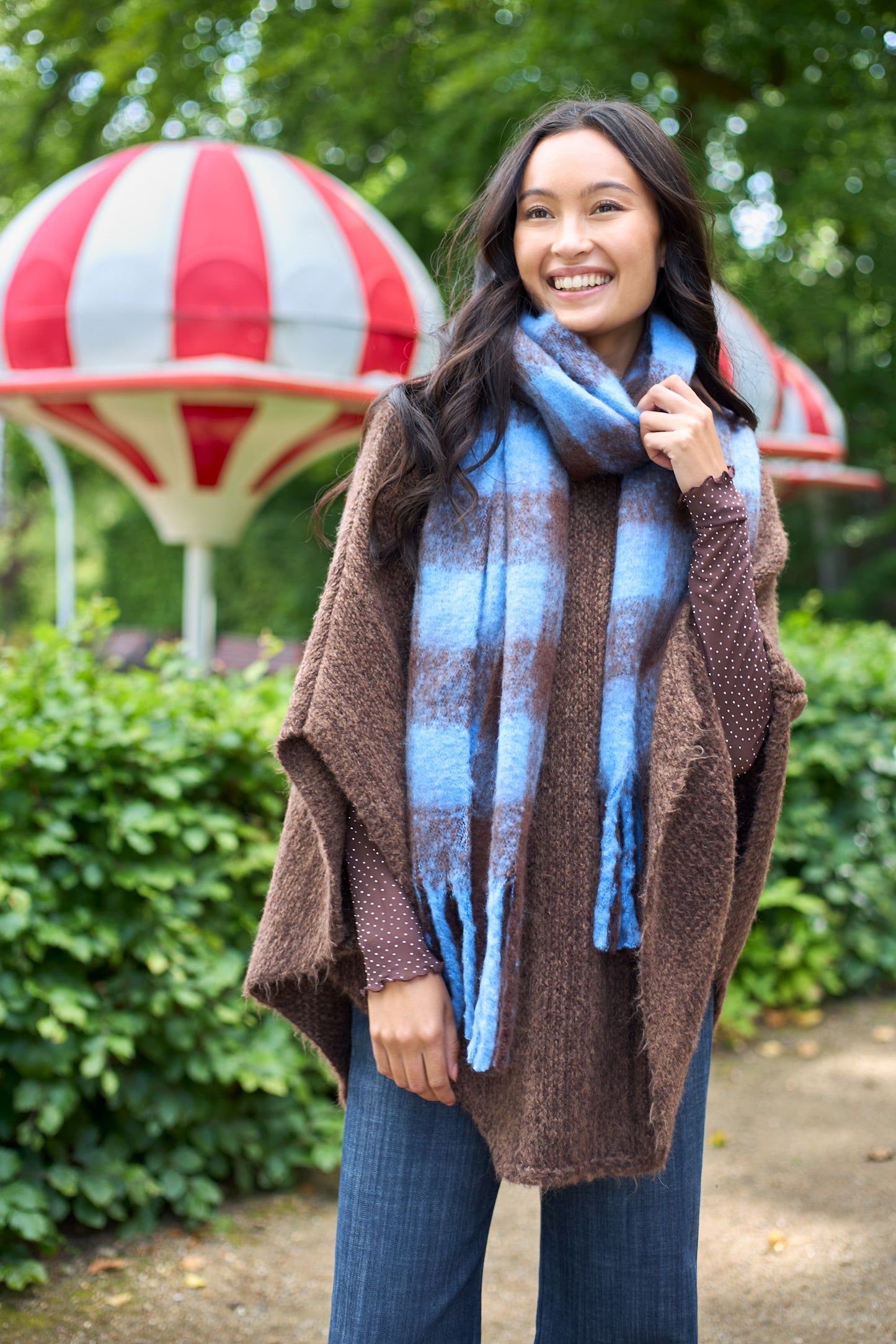 Penny Poncho | Mocca Poncho Black Colour 