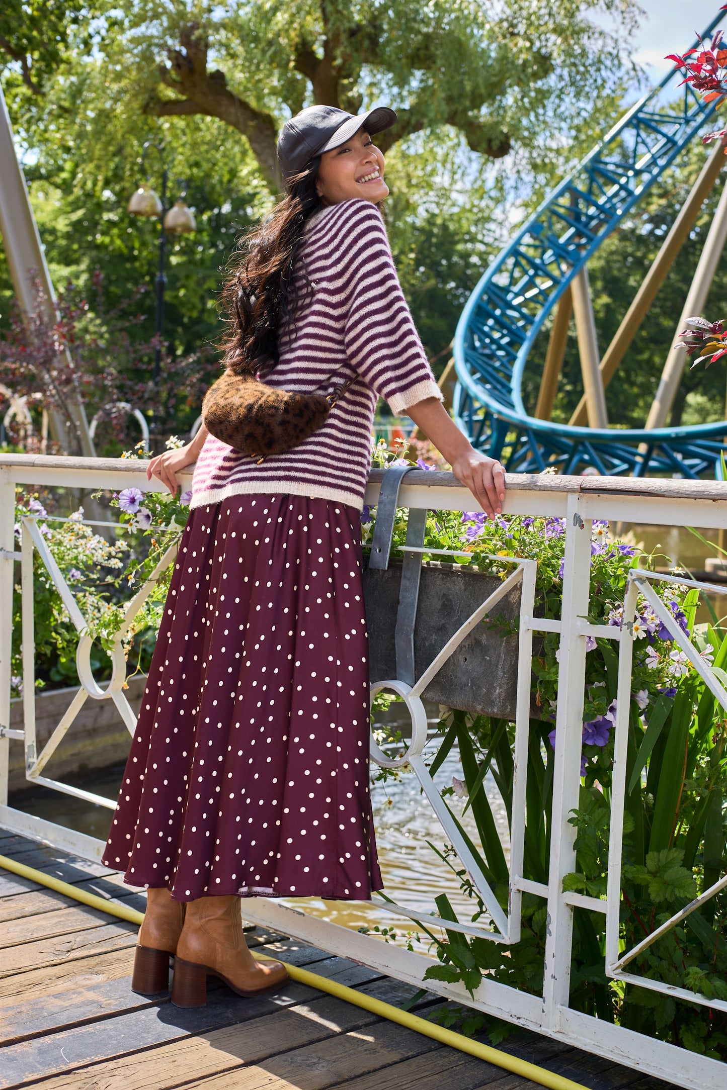 Tabina Leo Bag | Mocca Leo Handbags Black Colour 