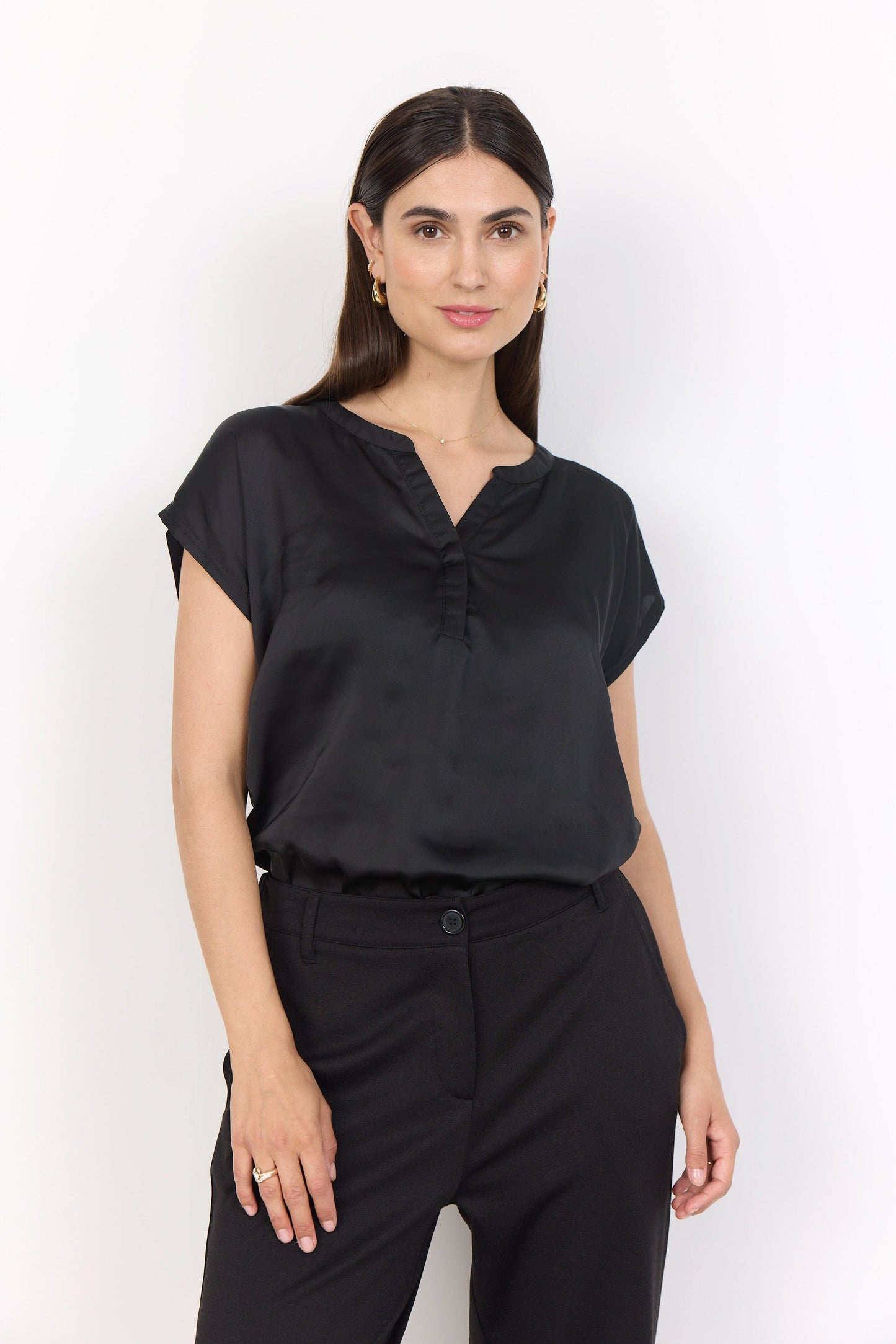 Thilde V Top | Black Blouse Soya Concept 