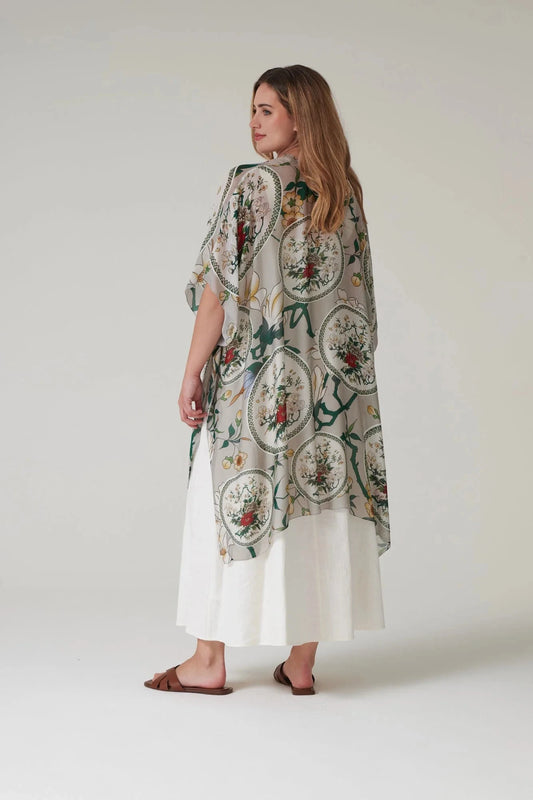 Throwover | Magnolia Plates | Putty Casual Kimonos One Hundred Stars 