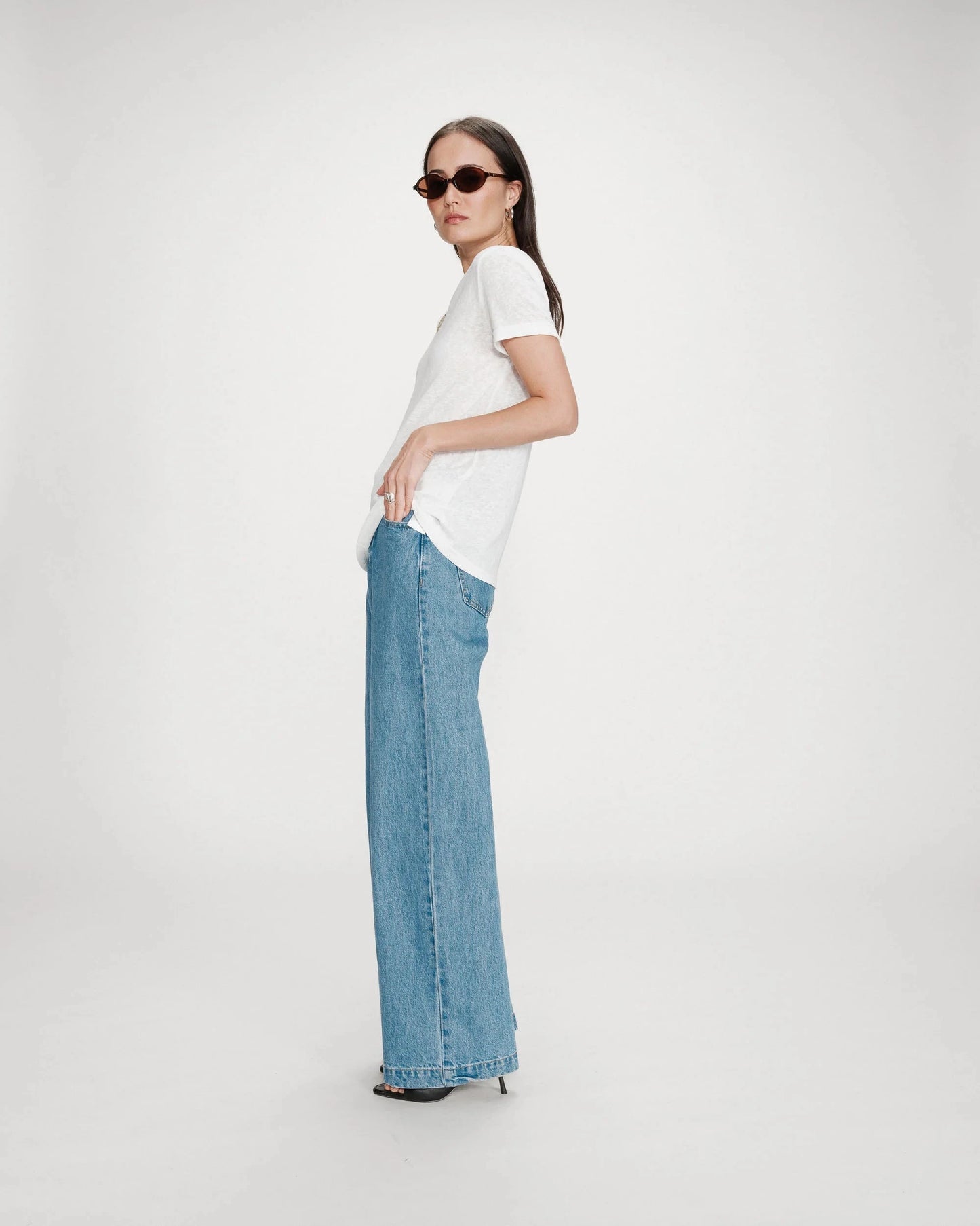Vasco T Shirt | Ivory Top Grace and Mila 