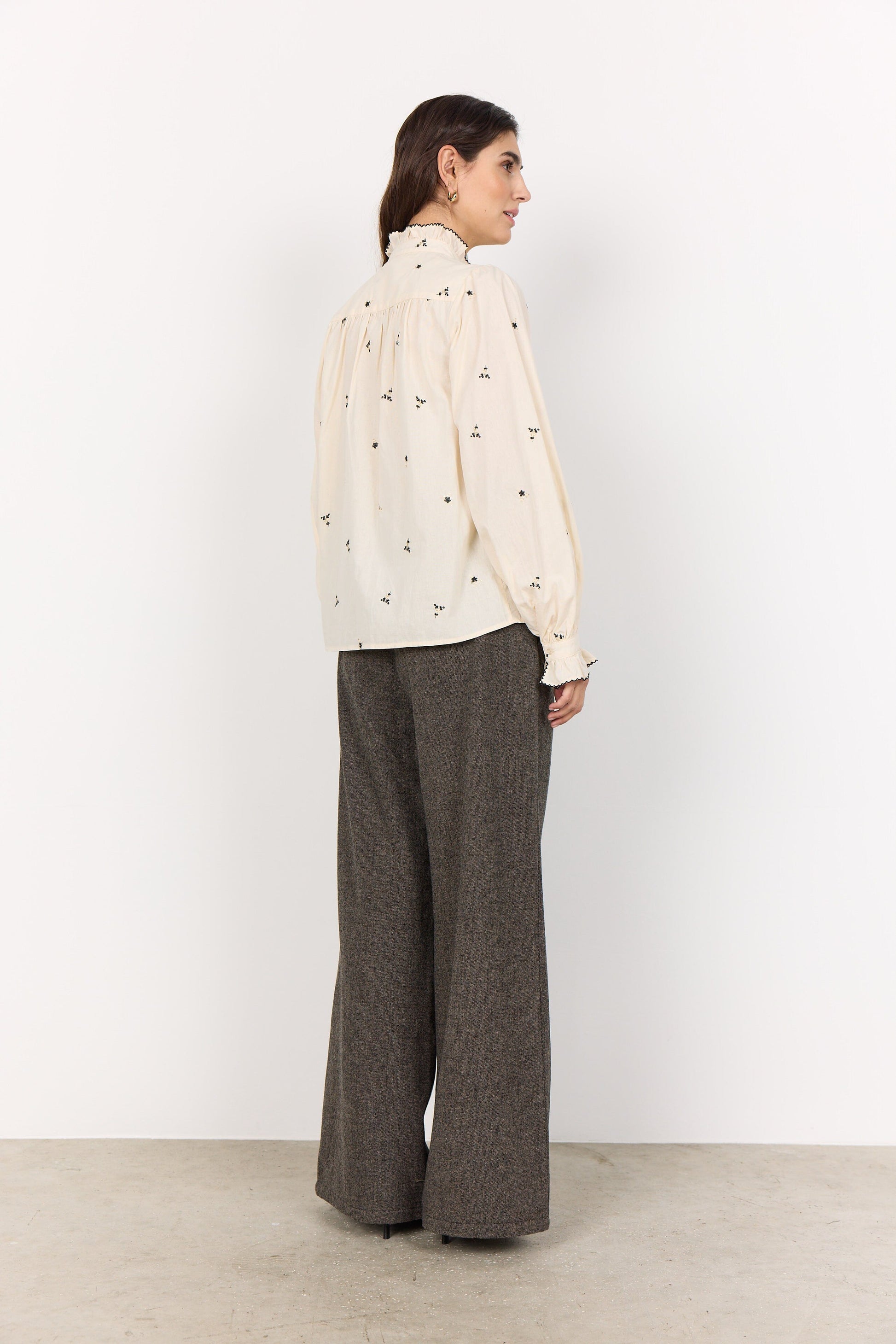 Viben Blouse | Cream Combi Blouse Soya Concept 