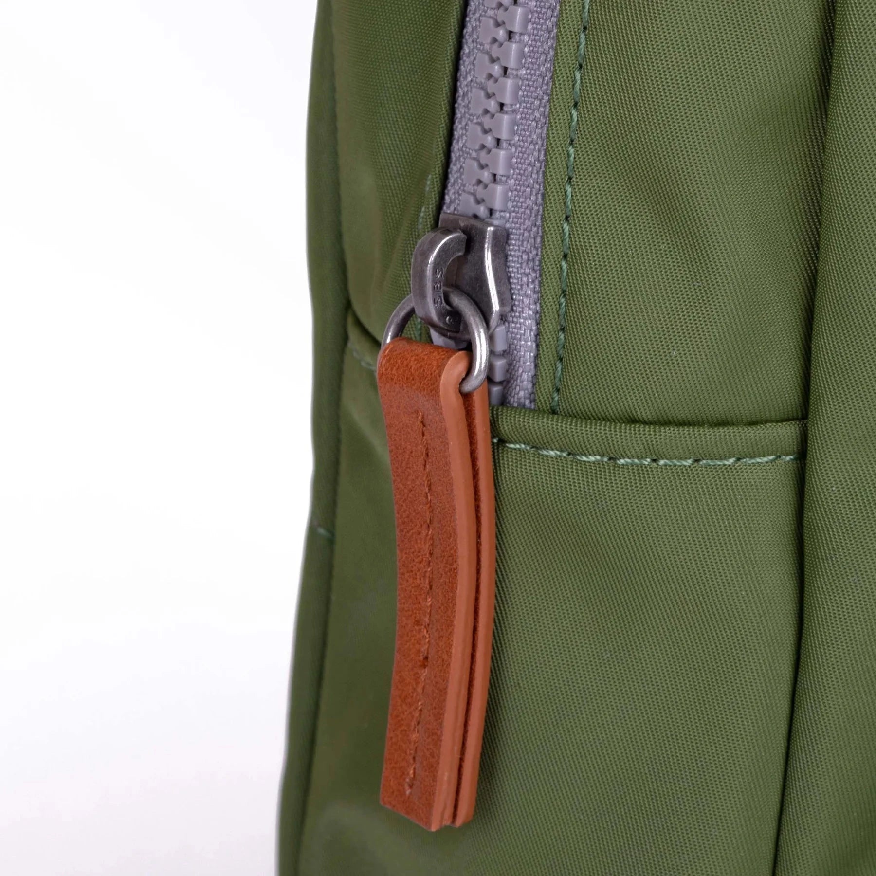 Willesden B Large Recycled Nylon | Avocado Backpacks Roka 